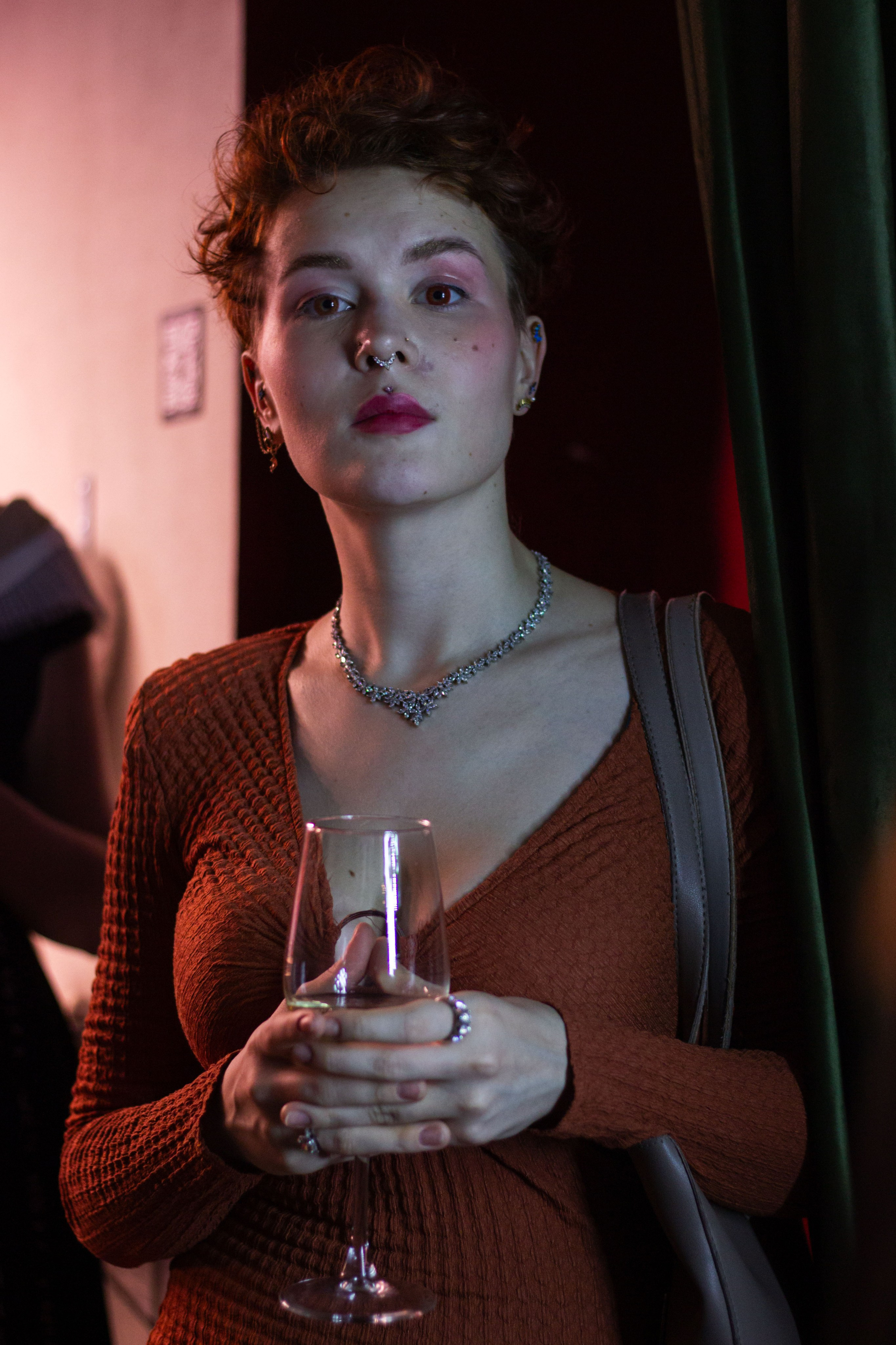 Бильярдная «Крученых» некрореализм. Юля Мурашова портретный и документальный фотограф