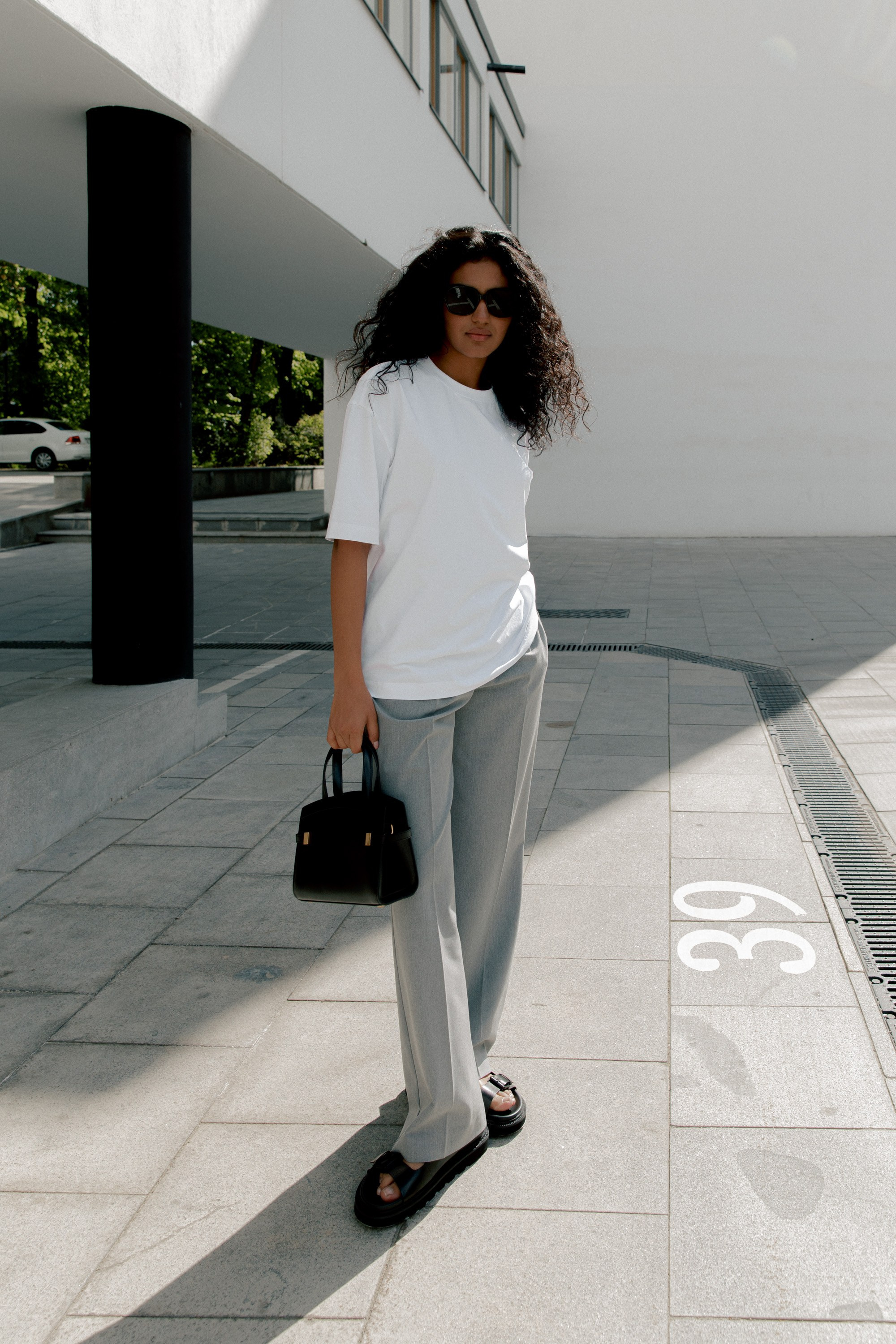 ANNE MORE. Коммерческий фотограф для брендов в Москве