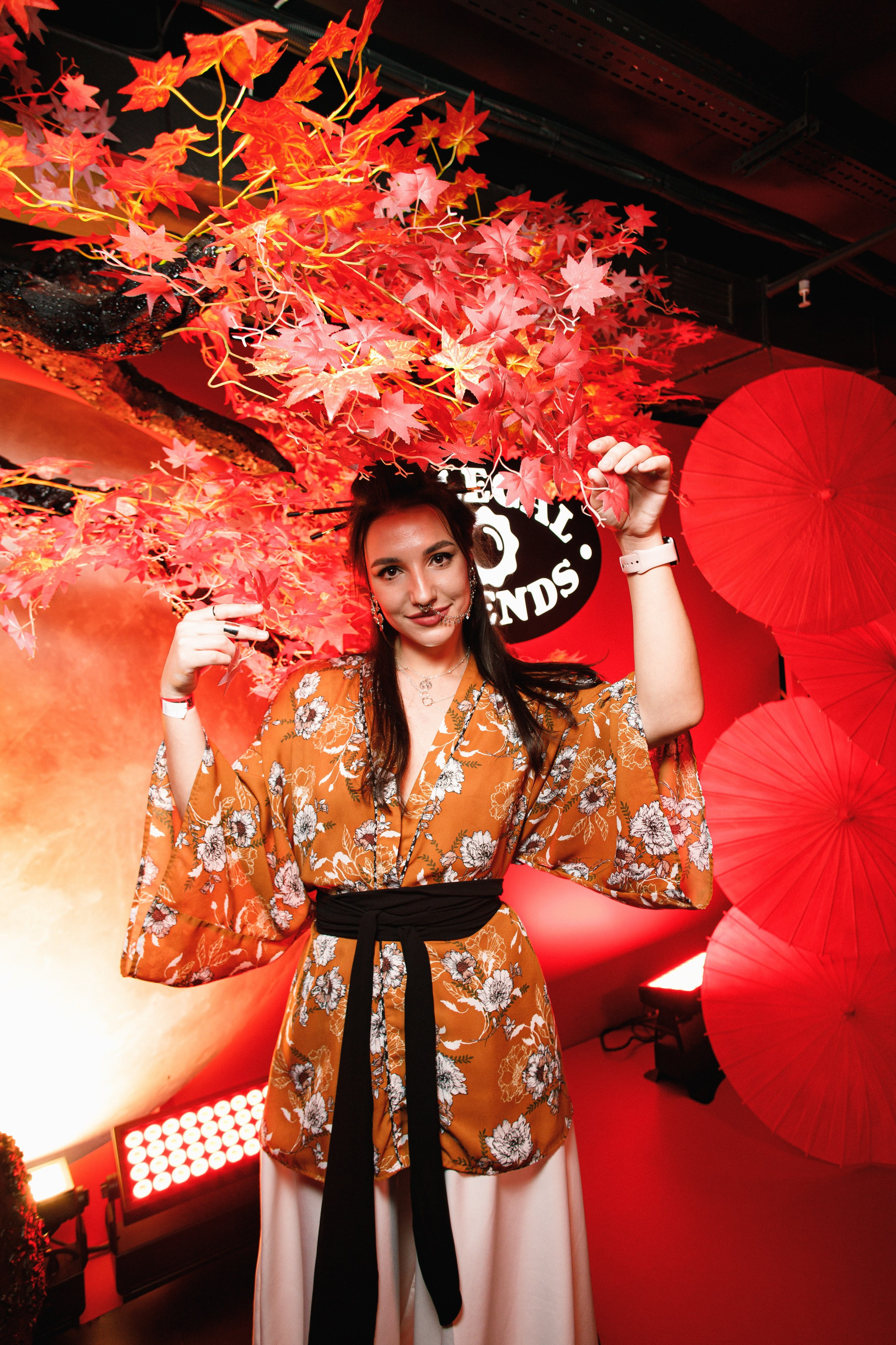 ILLEGAL FRIENDS | ASIA. СВОИ. ФОТООТЧЕТЫ-СОБЫТИЯ-МЕСТА