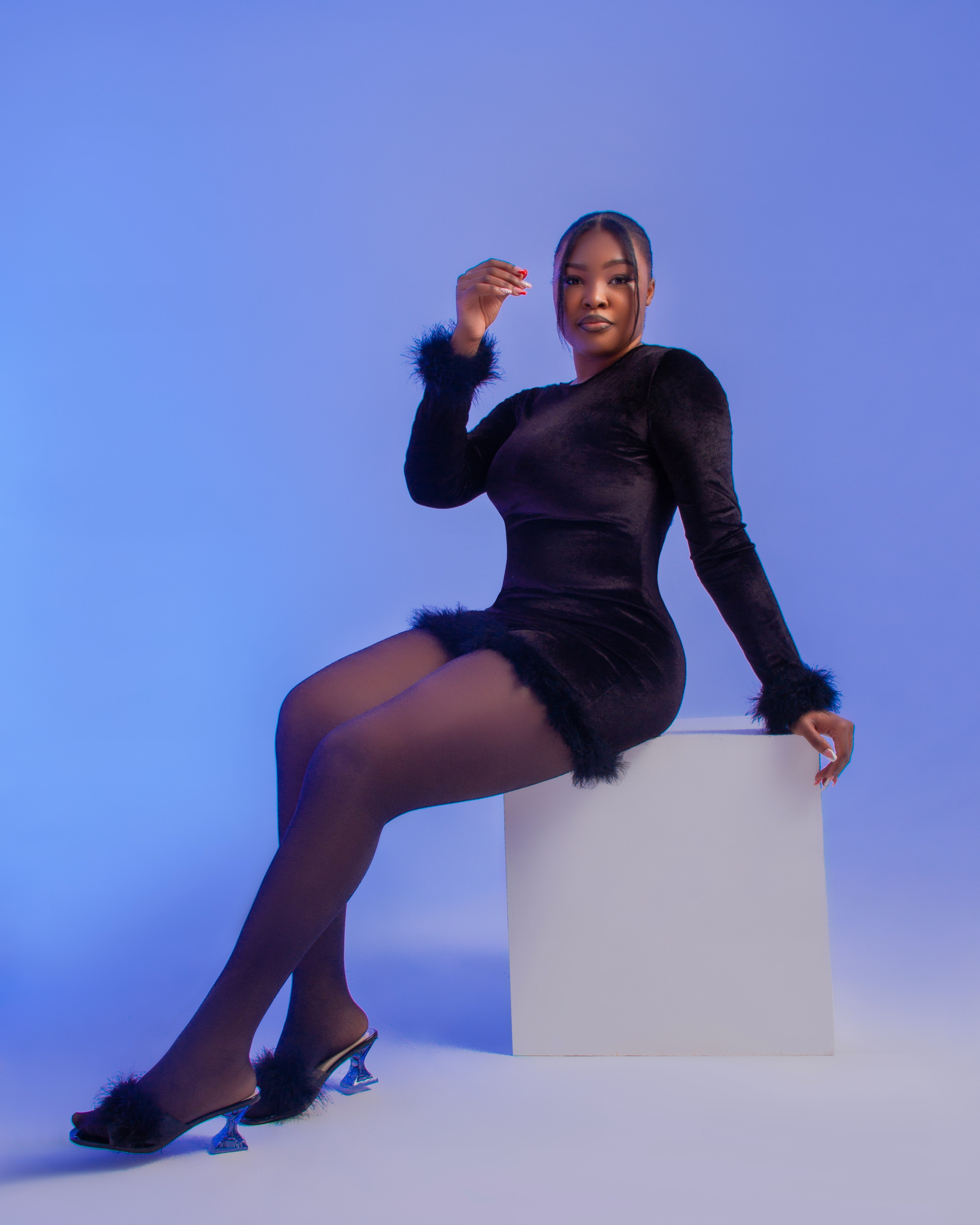 Chelanda & Leika Photos. Mr RE Photography