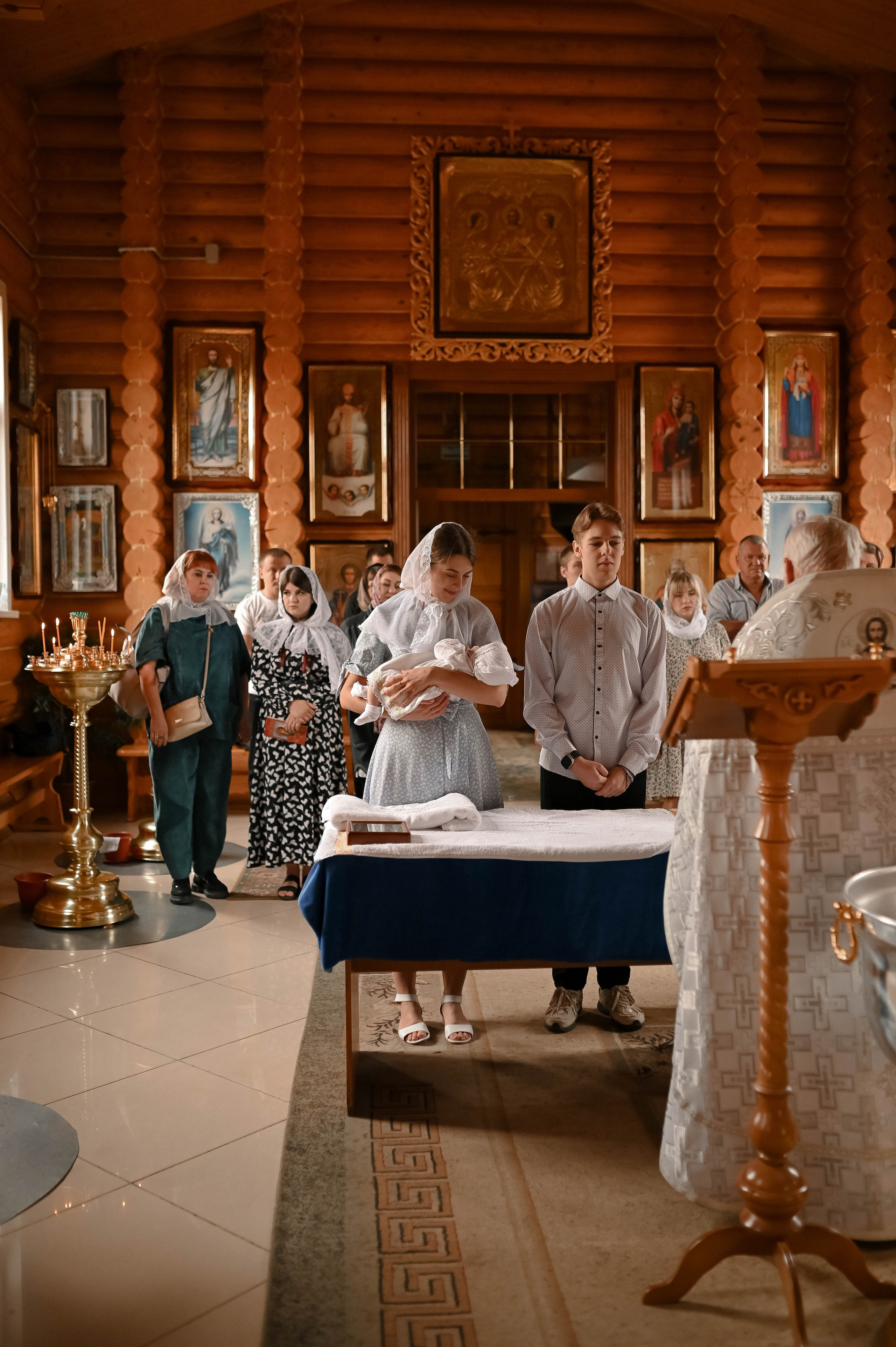 Таинство Крещение Василисы. Твой личный проводник к красивым фотографиям в Старом Осколе