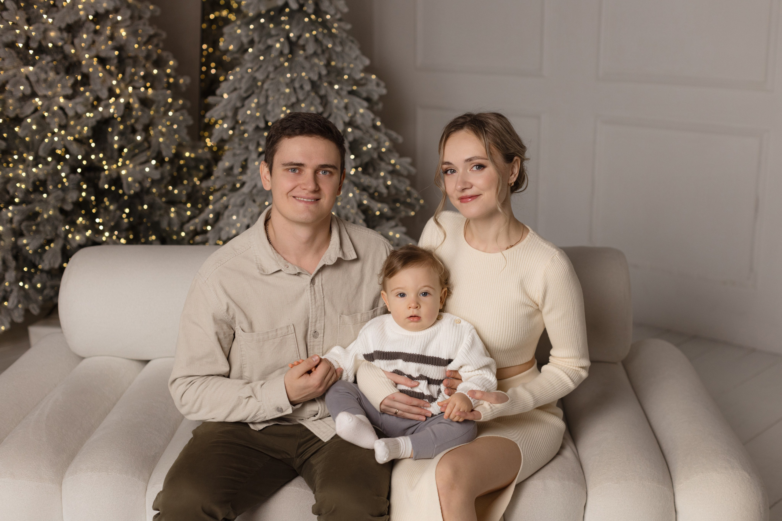 Новогодняя съемка в Историях (зал Мидл). Фотограф беременности и новорожденных в Красноярске Вета Ланская