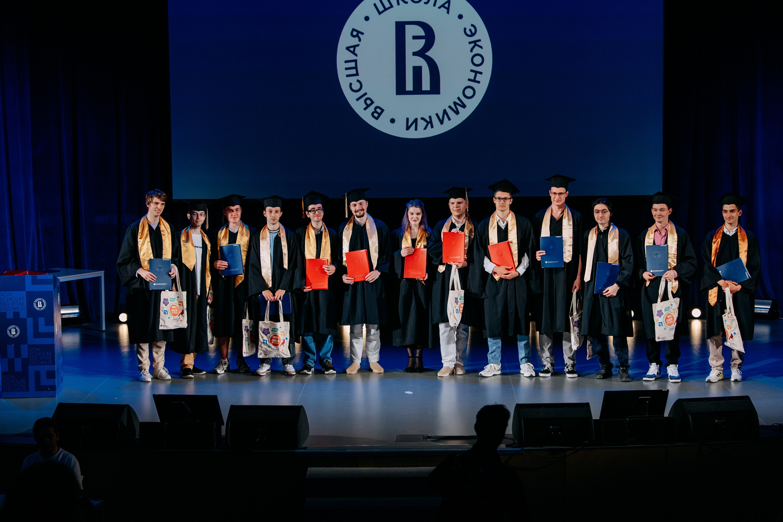 Вручение дипломов. Фото и видео съемка. Андрей Ионов