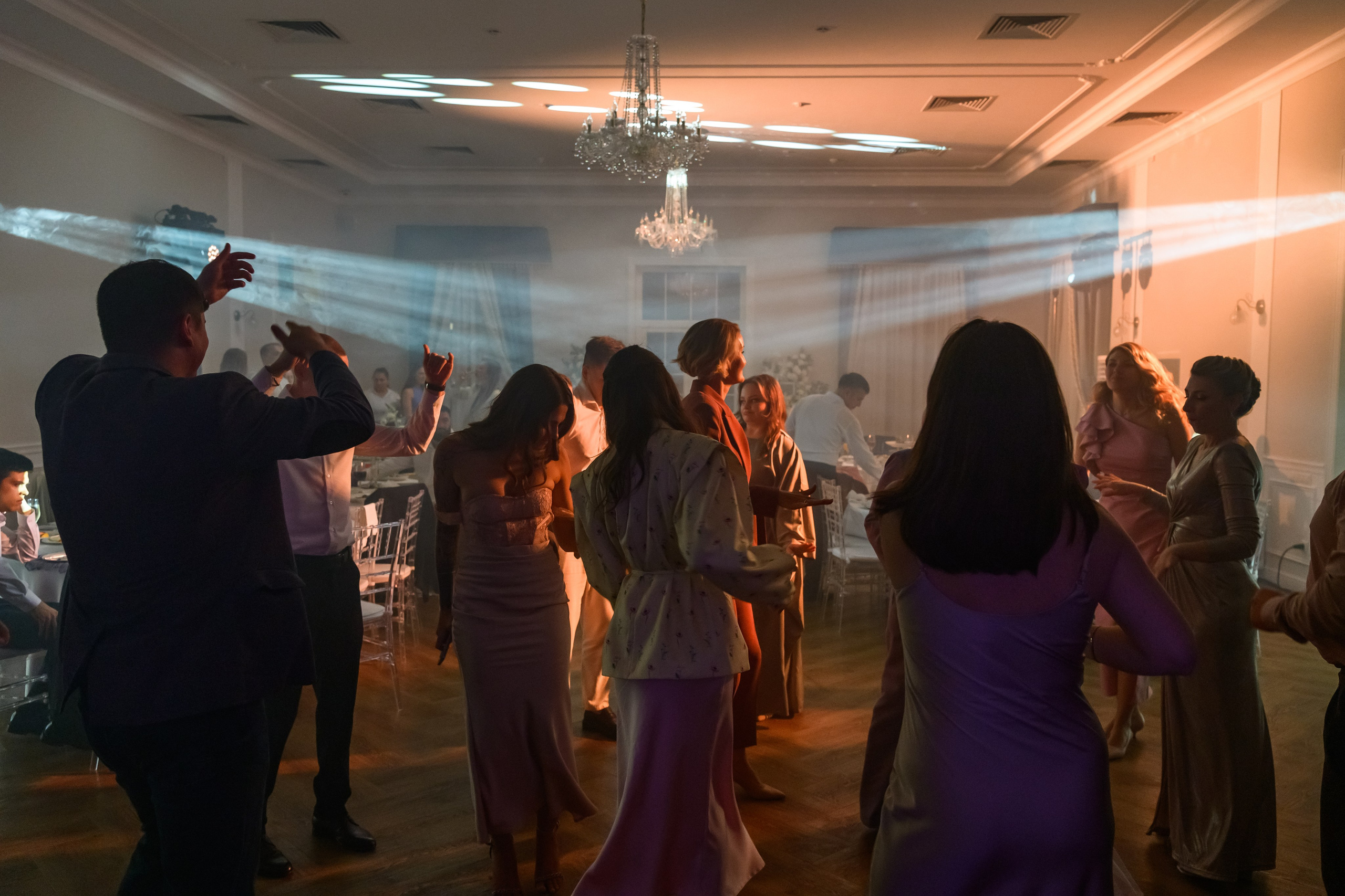 Свадебная фотосессия в усадьбе Остафьево. Свадебный фотограф Москва Юрий Кульман