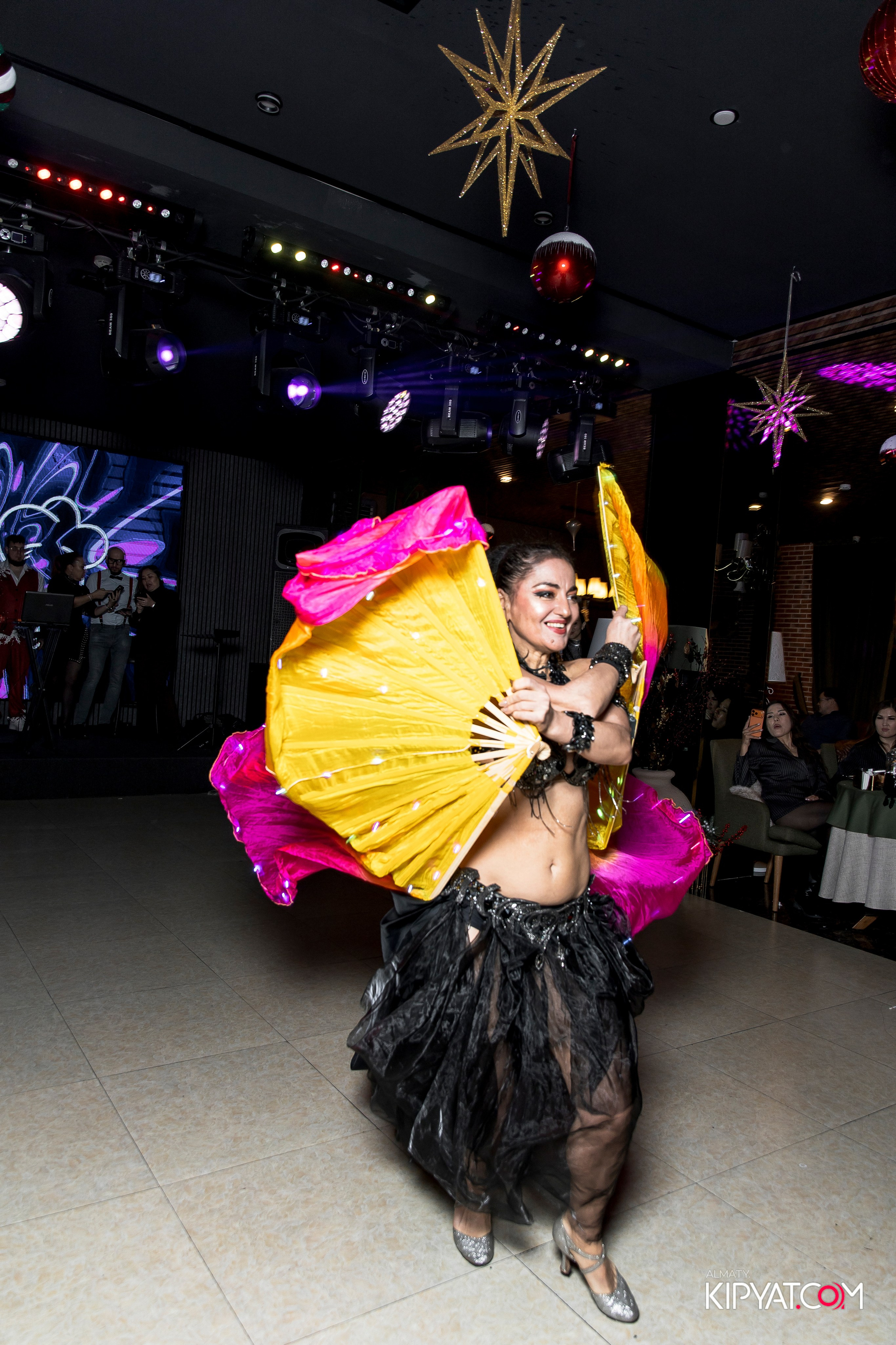 РЕСТОРАН ВЕСЕЛИДЗЕ НА ШЕВЧЕНКО. КИПЯТКОМ АЛМАТЫ! Фотосъемка мероприятий в Алматы