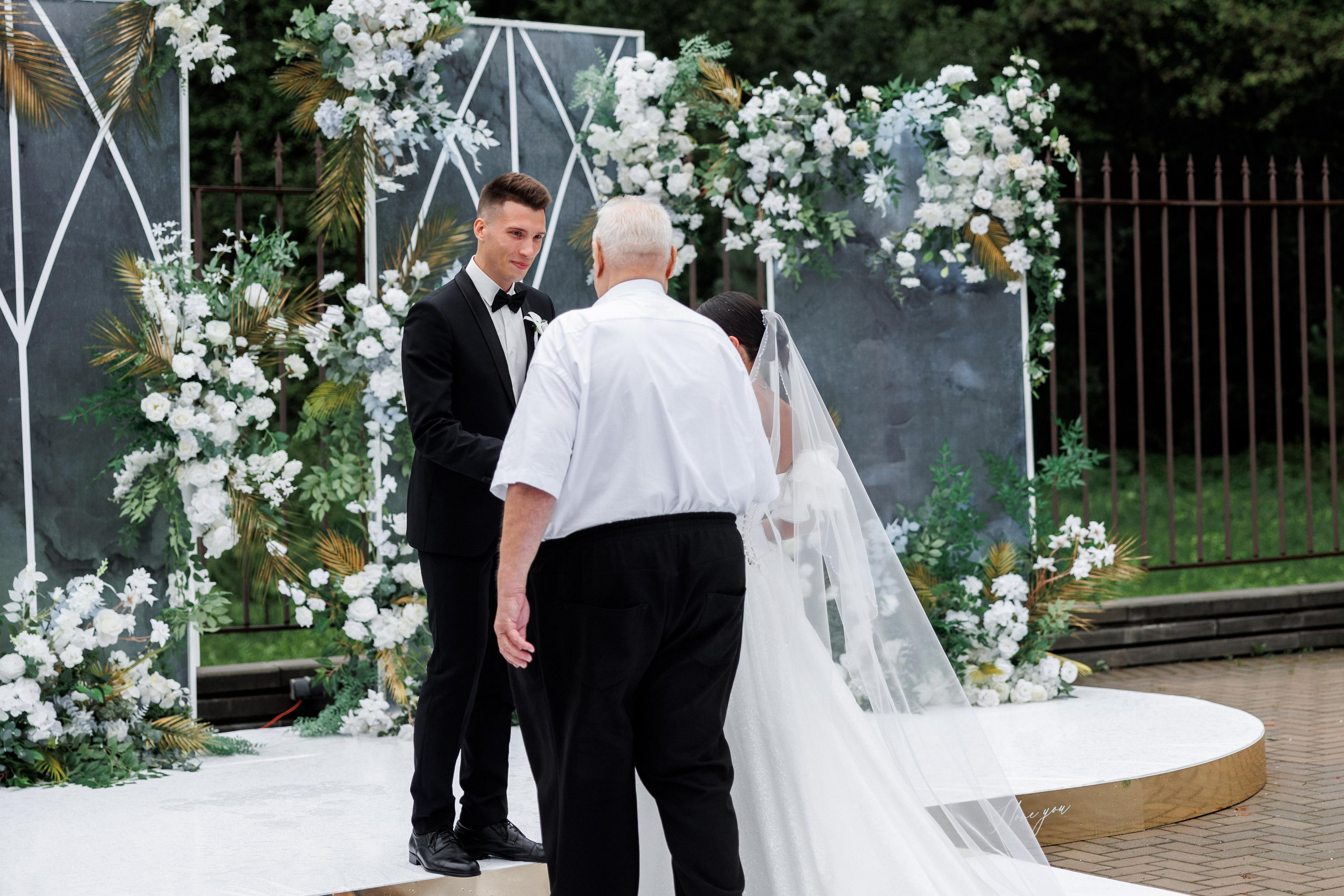 Андрей + Сабина. Свадебный фотограф в Смоленске Витя Лысенков