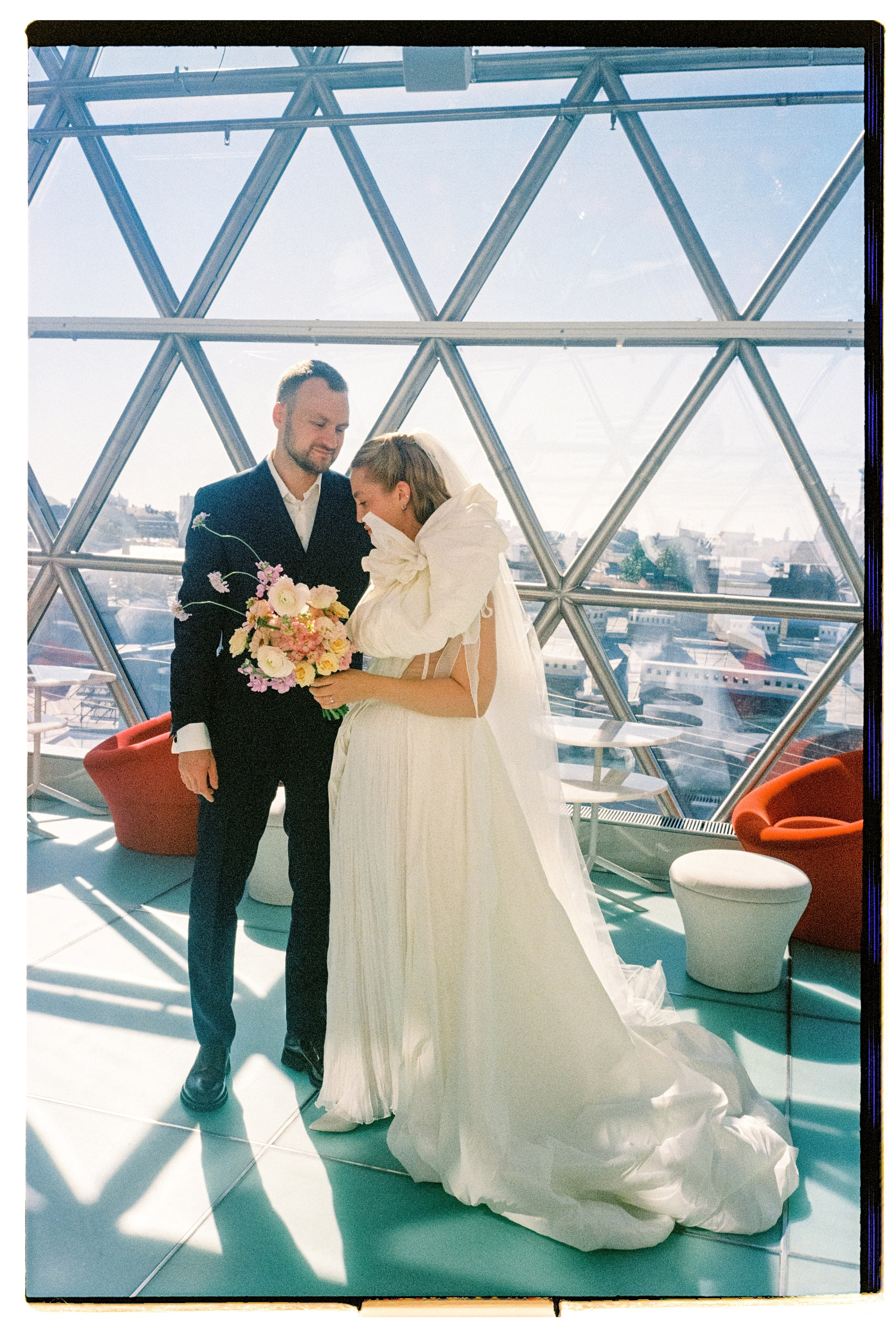 12 лап и 4 сердца. Сентиментальная свадебная фотография