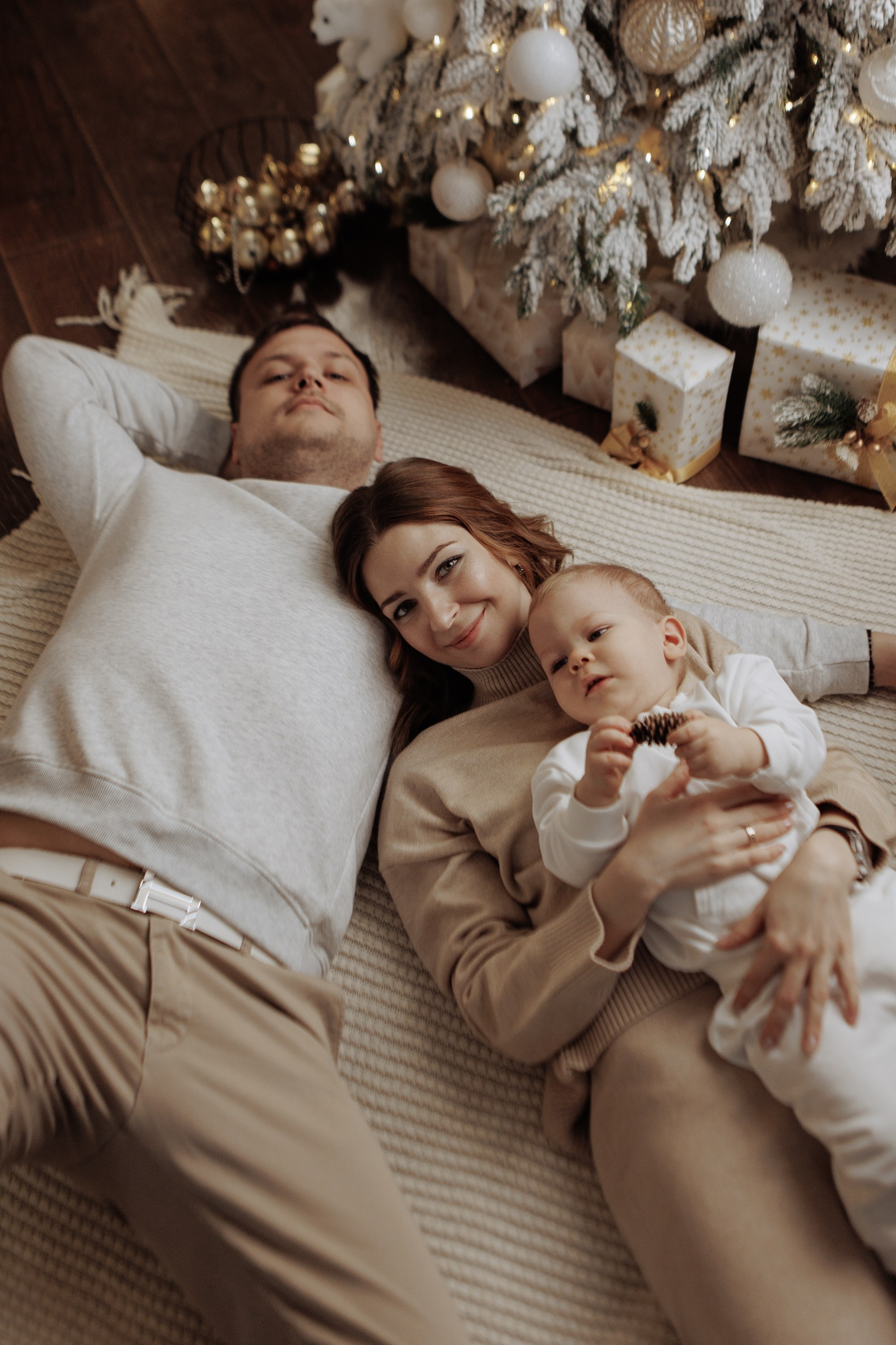 Семейная фотосессия «студия». Свадебный фотограф