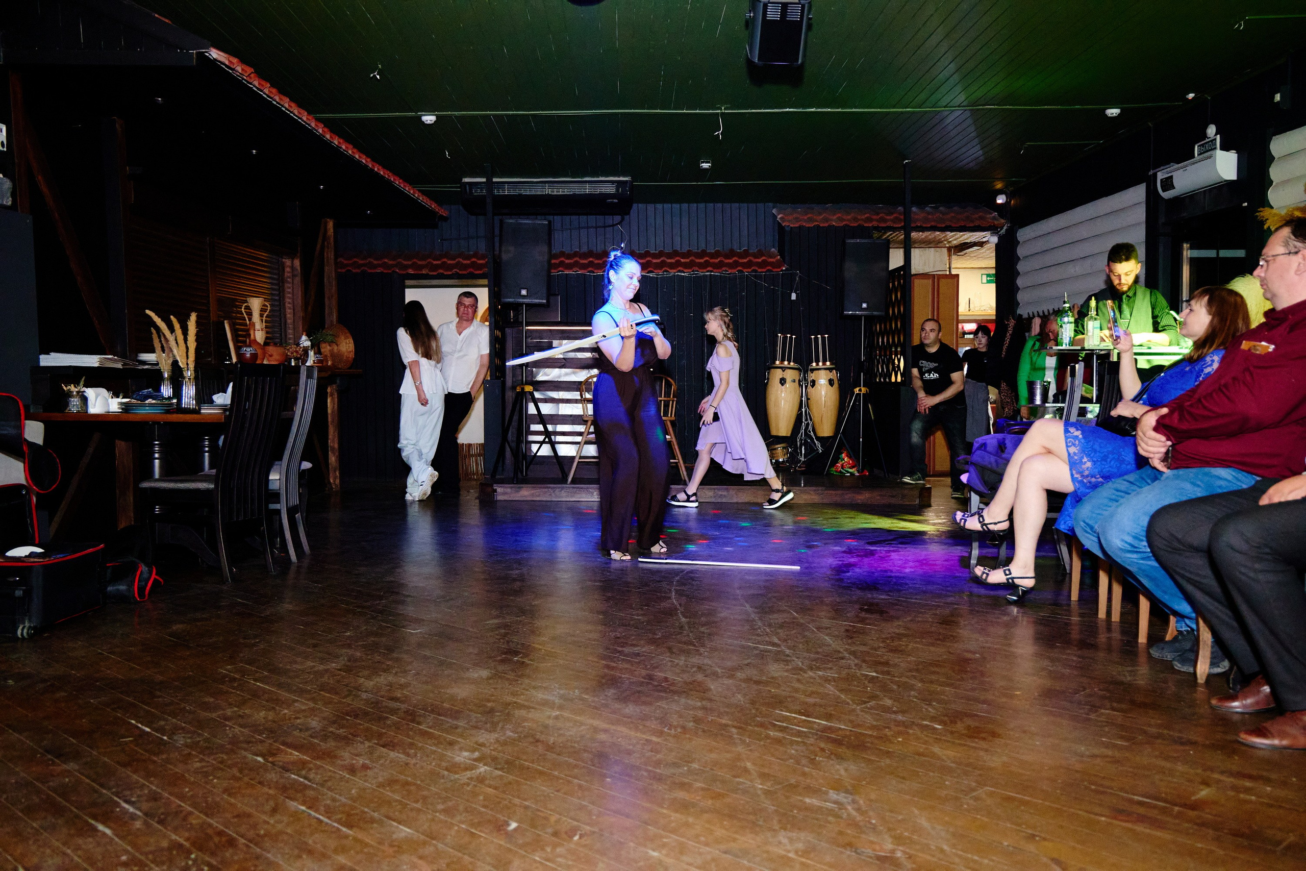 Выпускной 35 Сош. Фотограф Выпускные альбомы Таганрог Сергей Коробченко