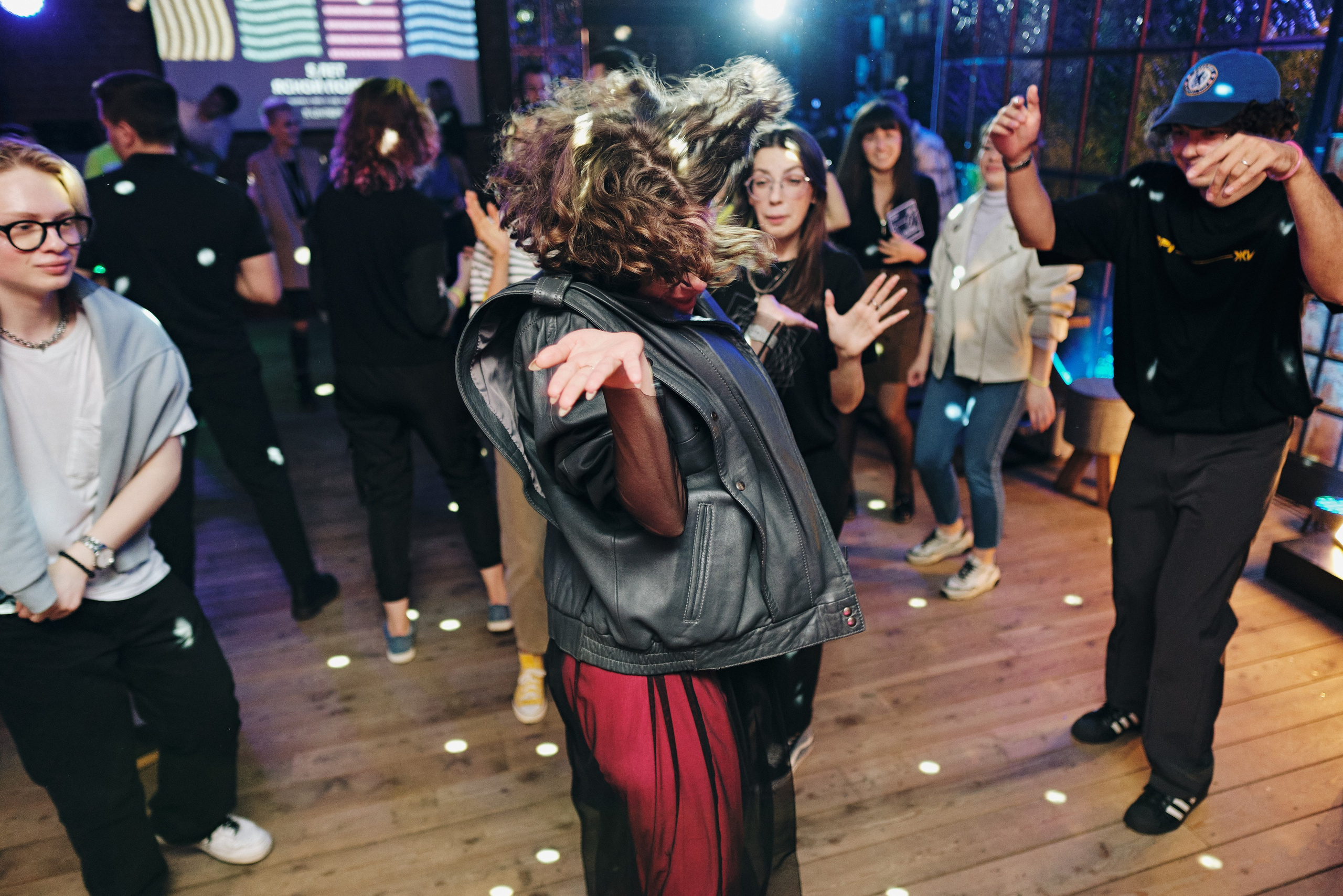 Фотограф на корпоратив в СПб. Семейные и свадебные фотосессии в СПб, в студии, на улице, на природе