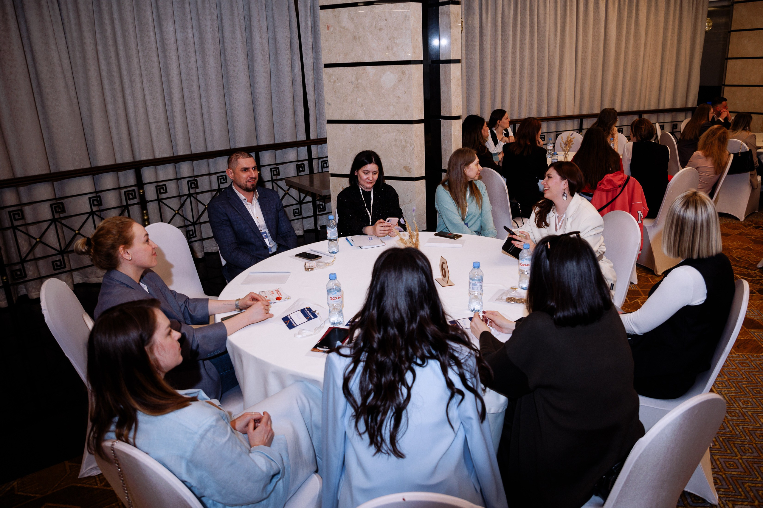 Закрытый нетворкинг. Фотограф Юлия Мальцева
