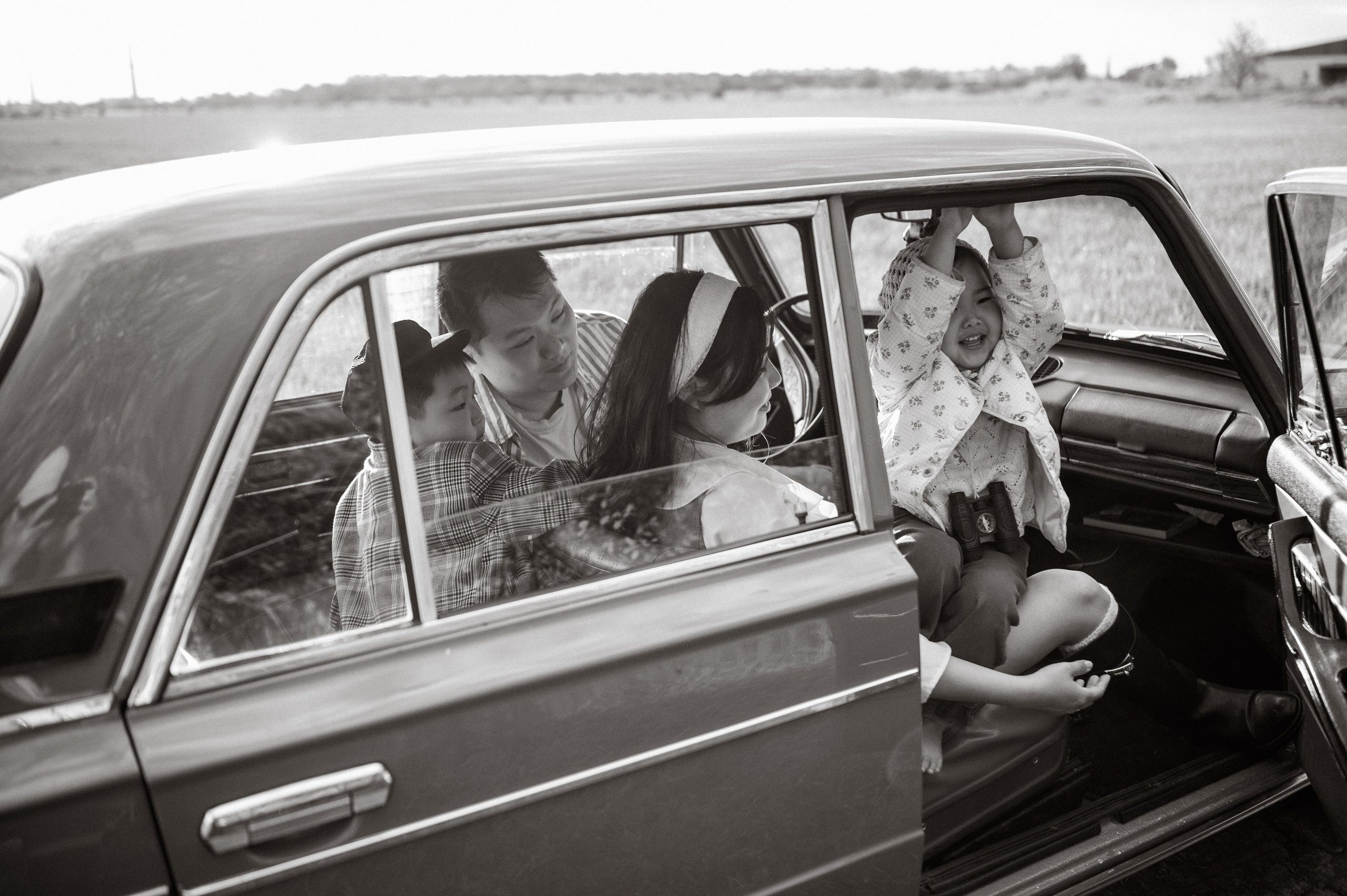 Семейная фотосессия с авто. Семейный фотограф Ростов-на-Дону Татьяна Соколова