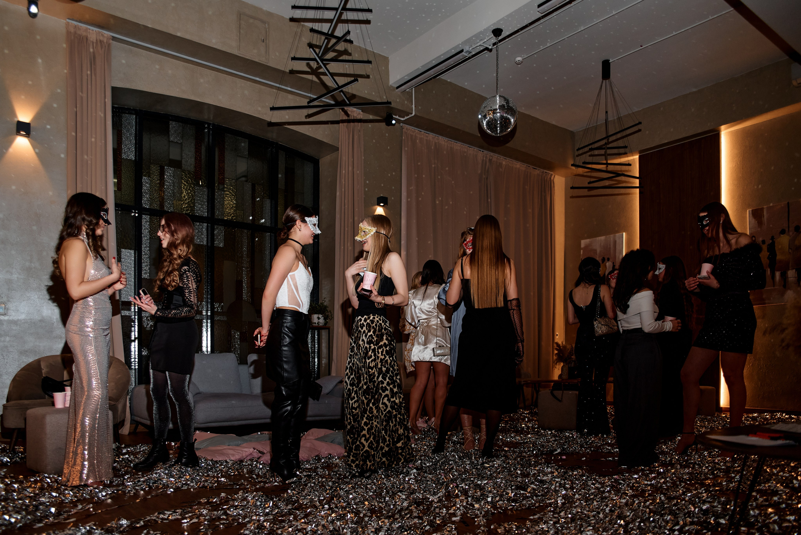 Маскарад THAT GIRLS. Анна Гончарова свадебный и репортажный фотограф в Москве