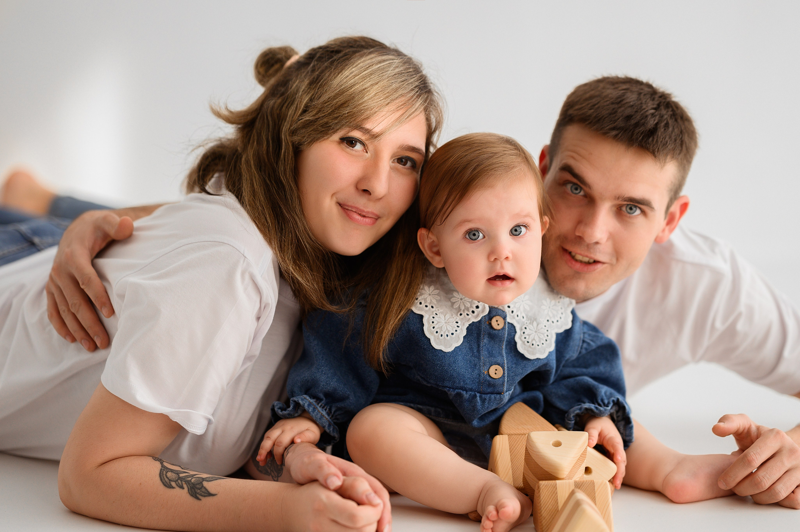 Семейные фото в минимализме. Детский и семейный фотограф Ирина Гладких