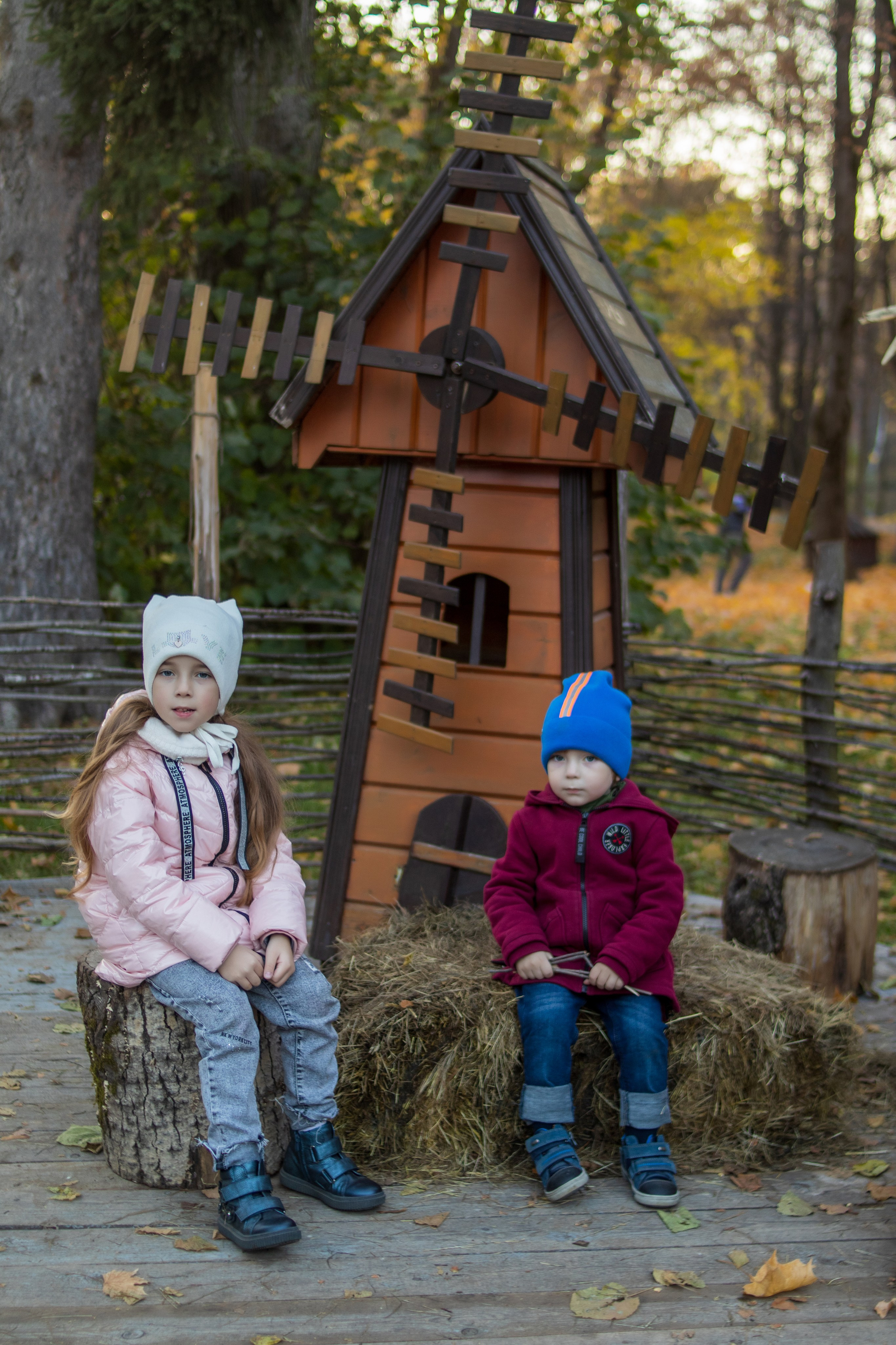Мария с детишками в парк-отеле «Воздвиженское». Фотограф в Серпухове Наталья Руденко