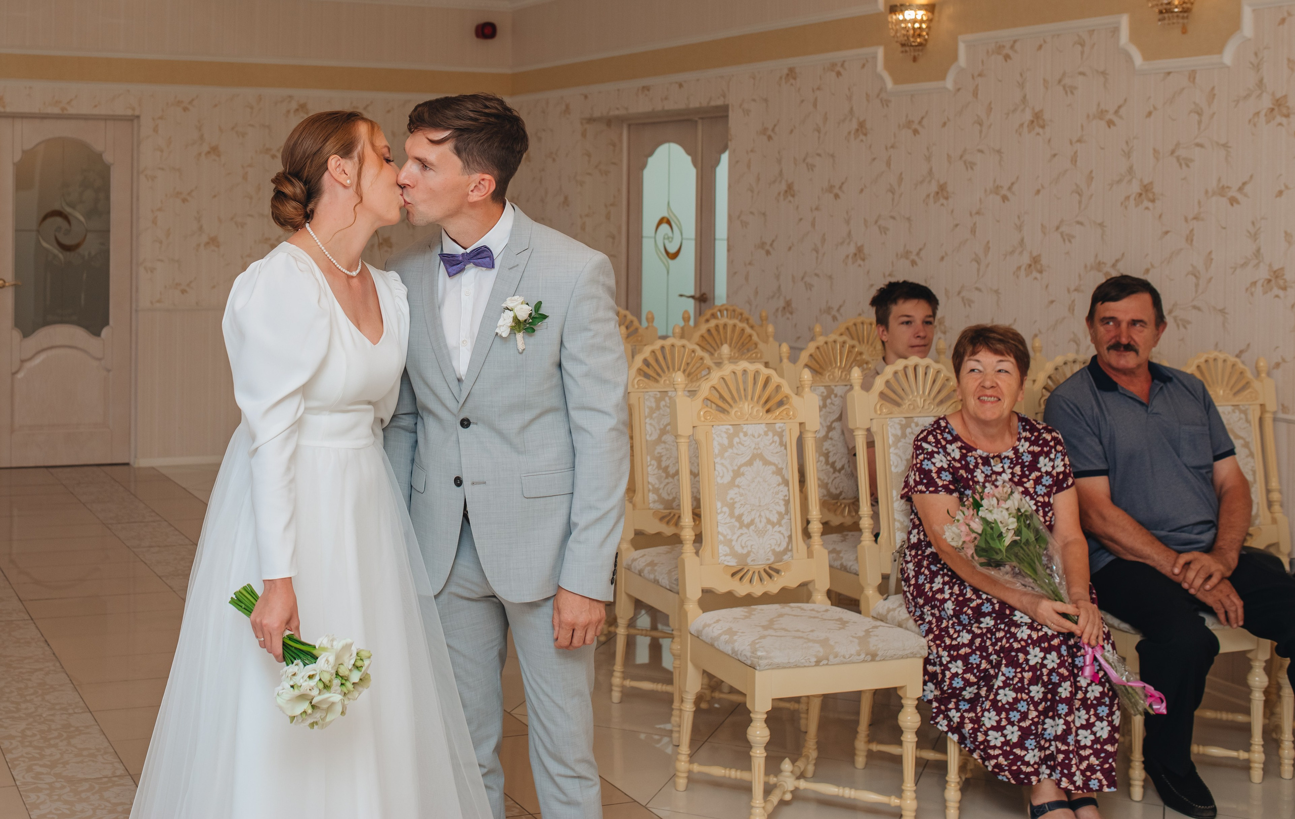 Александр и Вероника. Регистрация брака в Сестрорецке и прогулка. Свадебный и семейный фотограф в Санкт-Петербурге и Сестрорецке