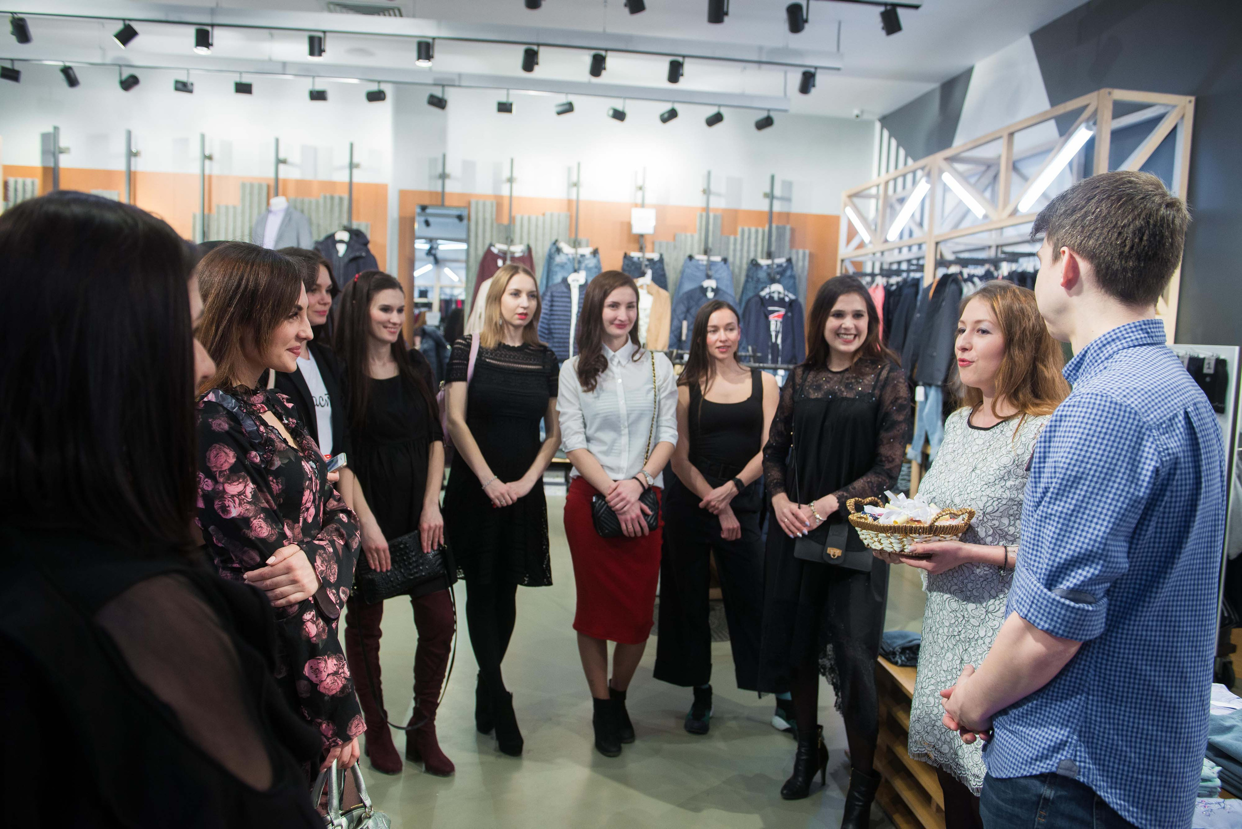 Фотошопинг 17.03.2018. Свадебный фотограф на Урале Виктор Соколов