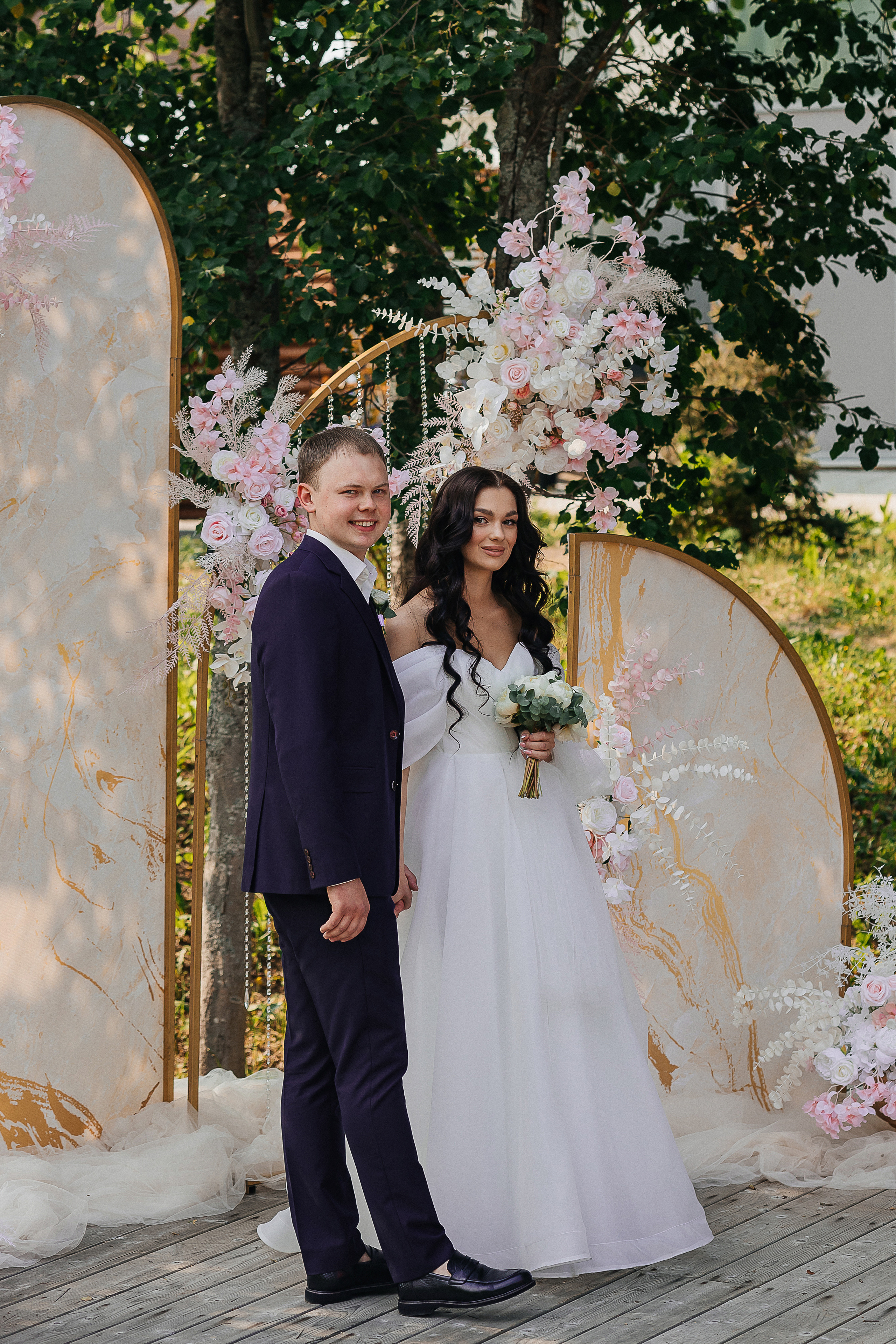 Утро невесты в загородной гостинице. Олег Сверчков | Свадебный фотограф Вологда