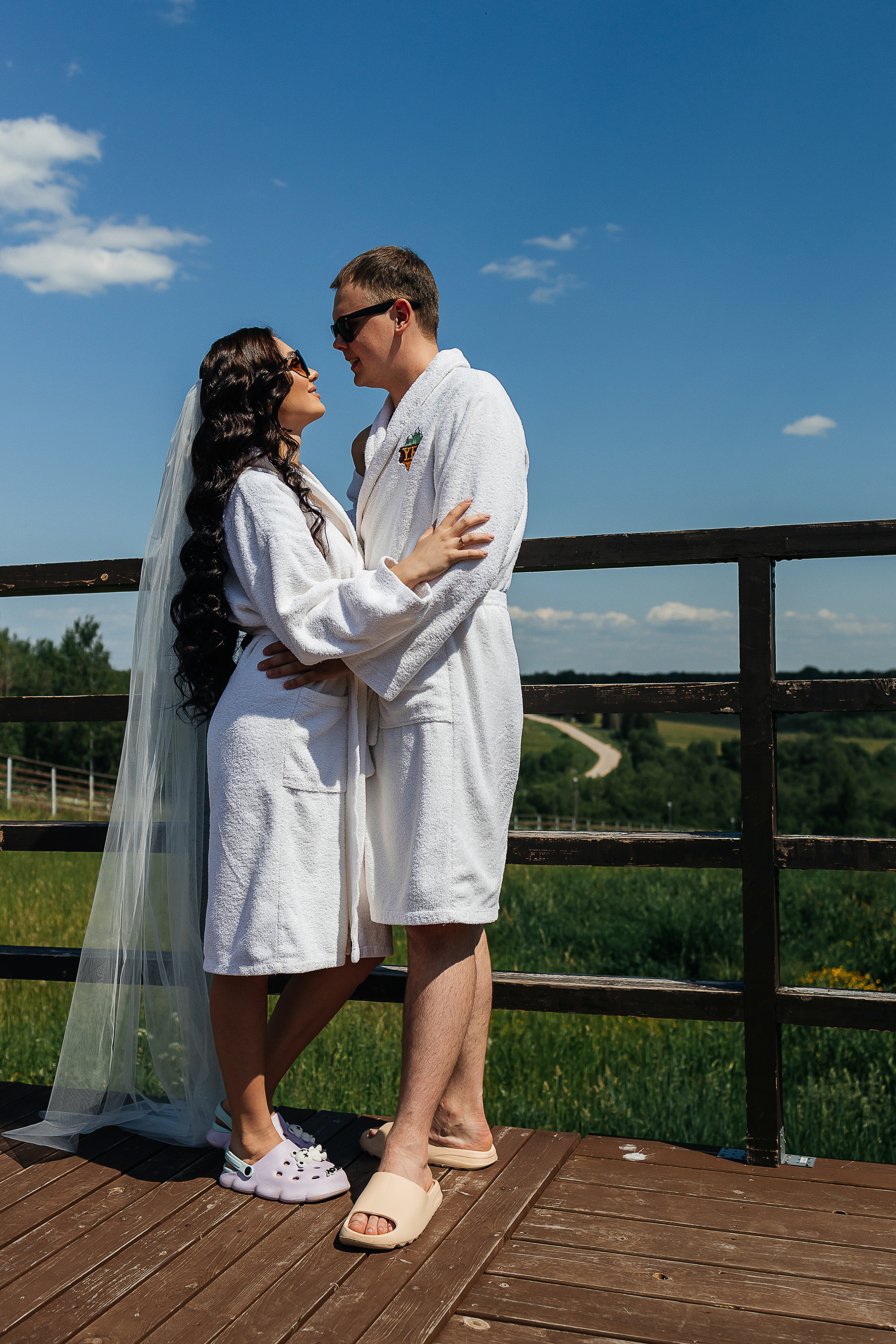 Утро невесты в загородной гостинице. Олег Сверчков | Свадебный фотограф Вологда