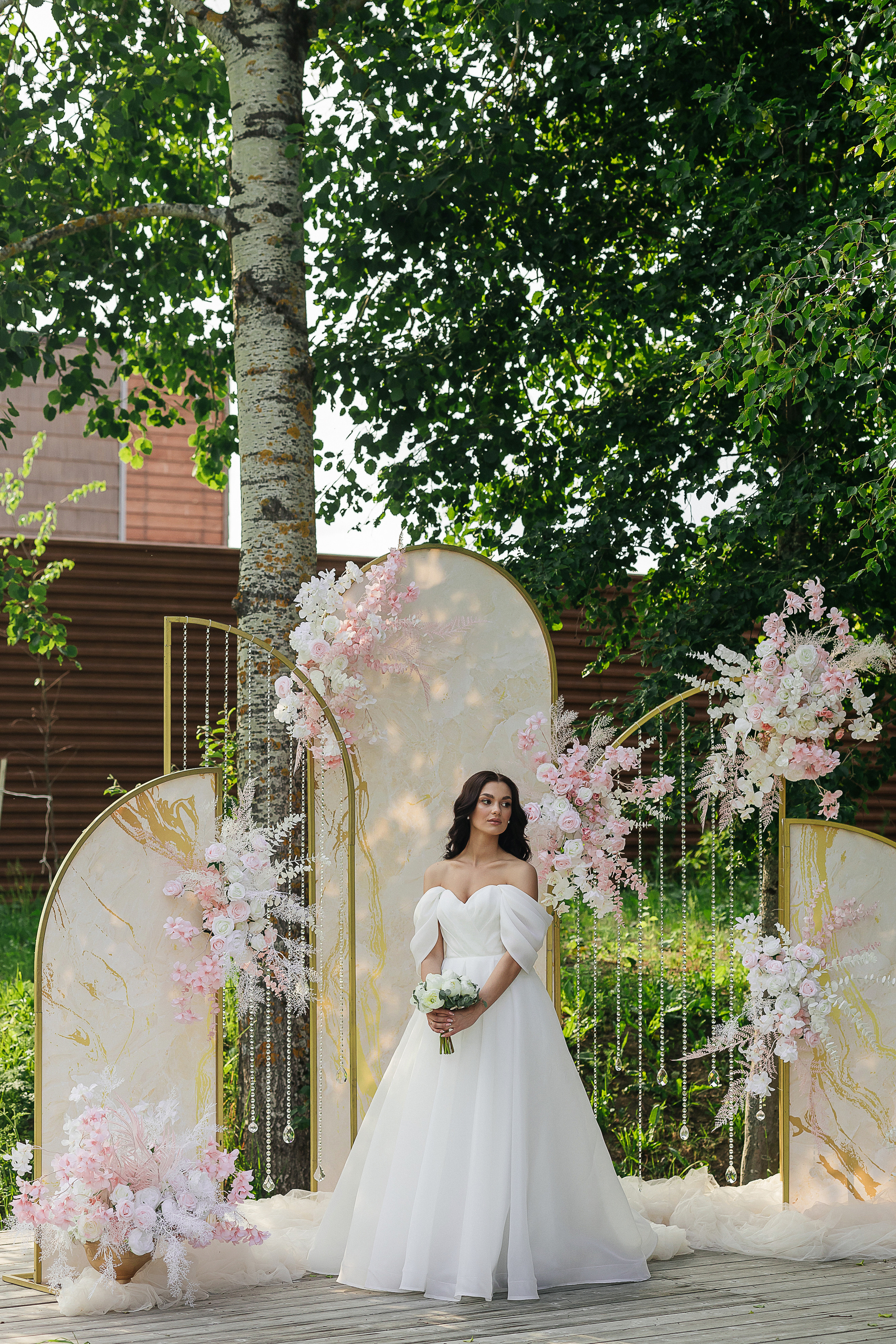 Утро невесты в загородной гостинице. Олег Сверчков | Свадебный фотограф Вологда