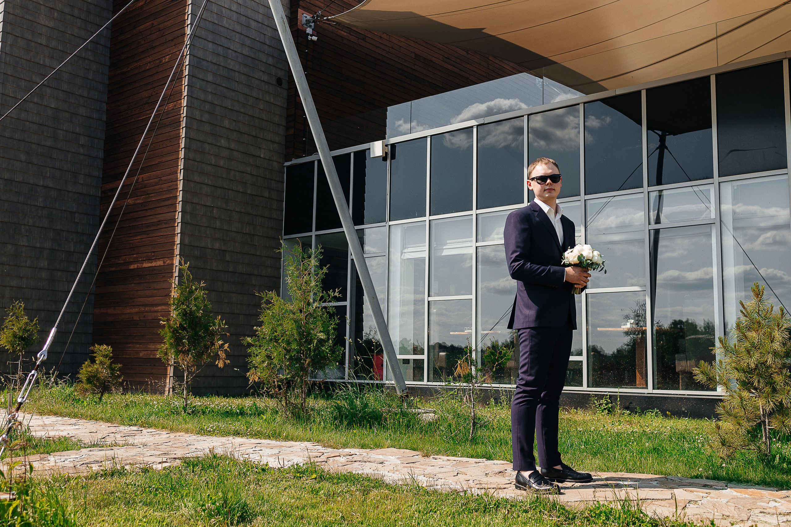 Утро невесты в загородной гостинице. Олег Сверчков | Свадебный фотограф Вологда