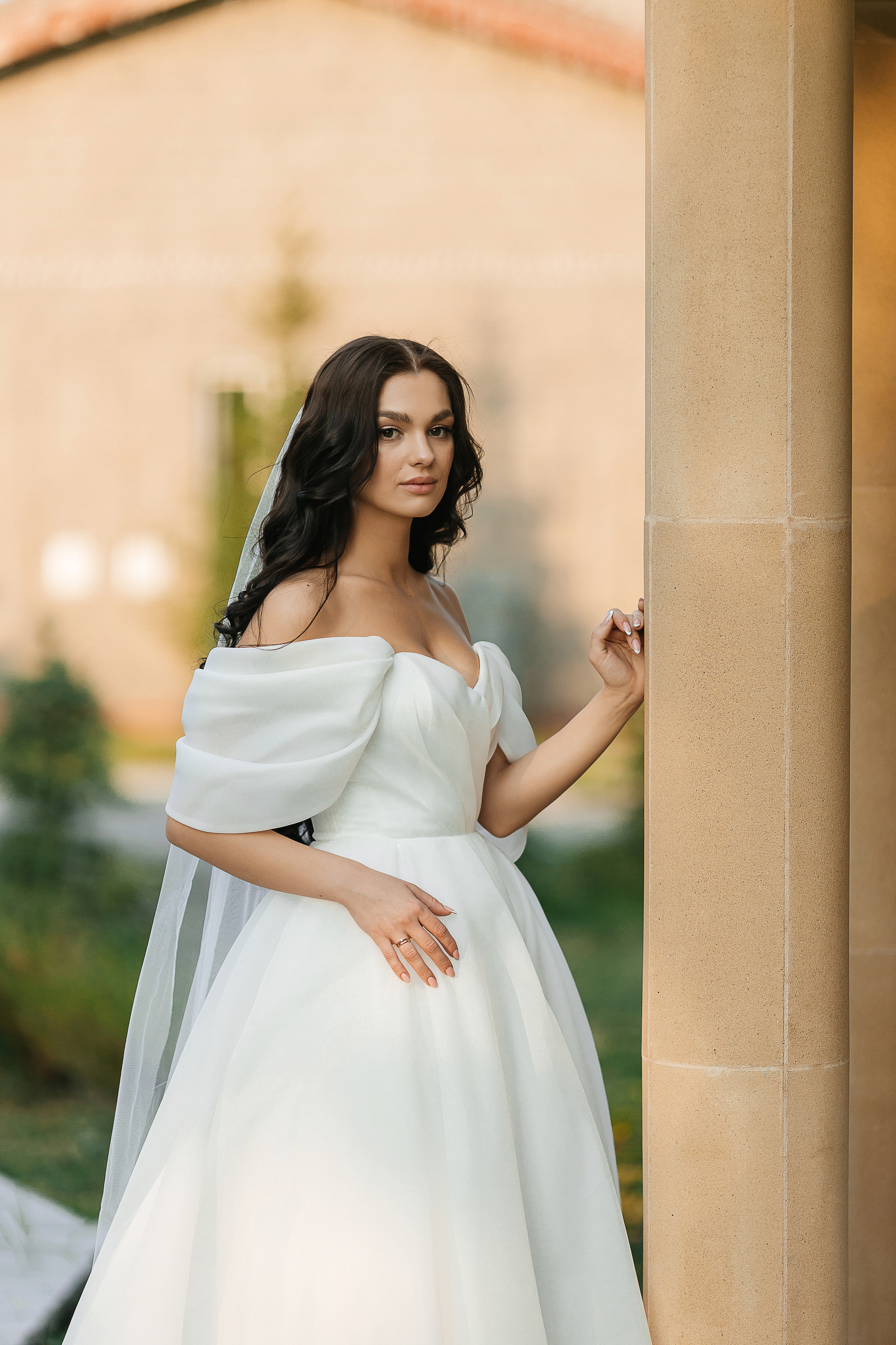 Утро невесты в загородной гостинице. Олег Сверчков | Свадебный фотограф Вологда