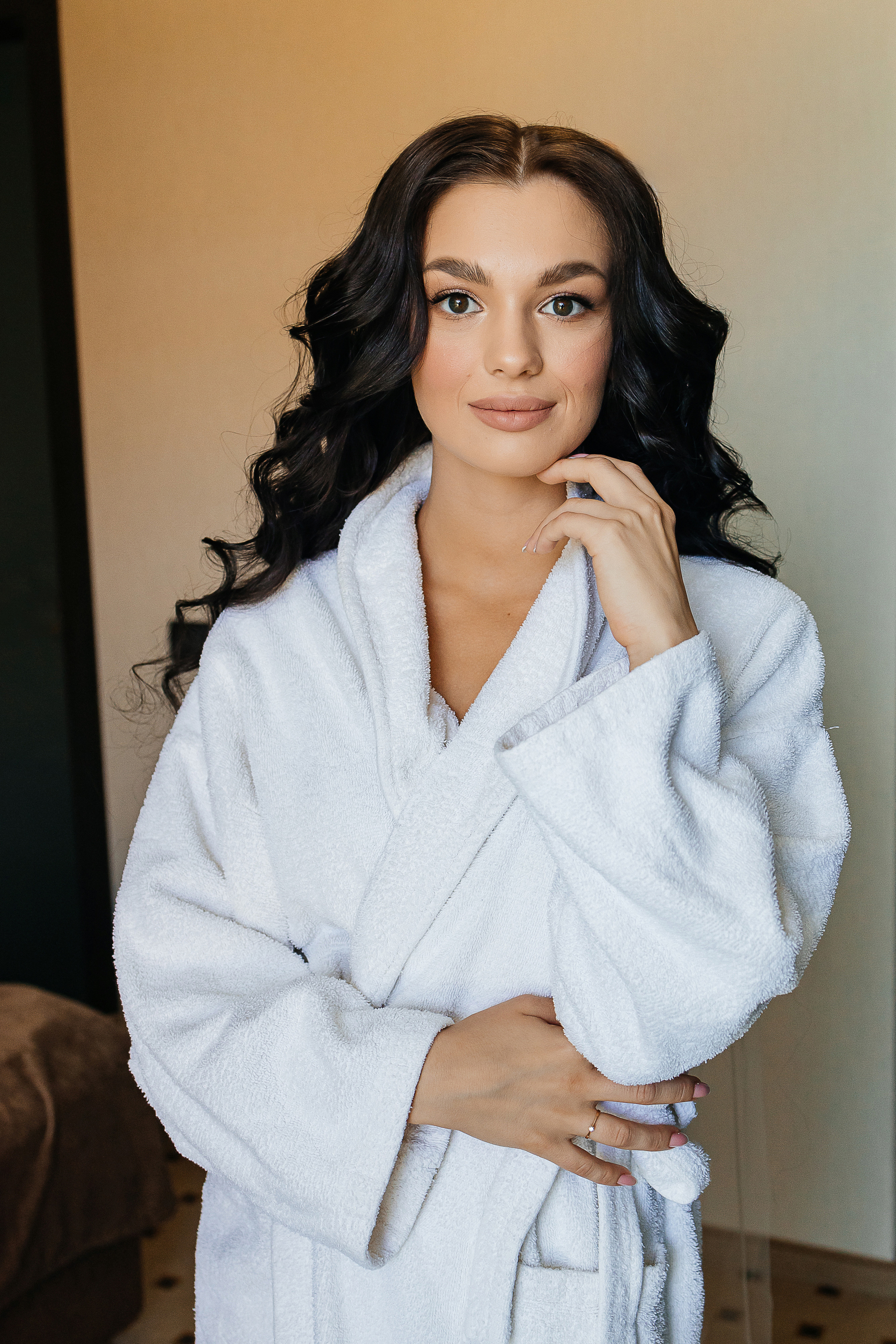 Утро невесты в загородной гостинице. Олег Сверчков | Свадебный фотограф Вологда