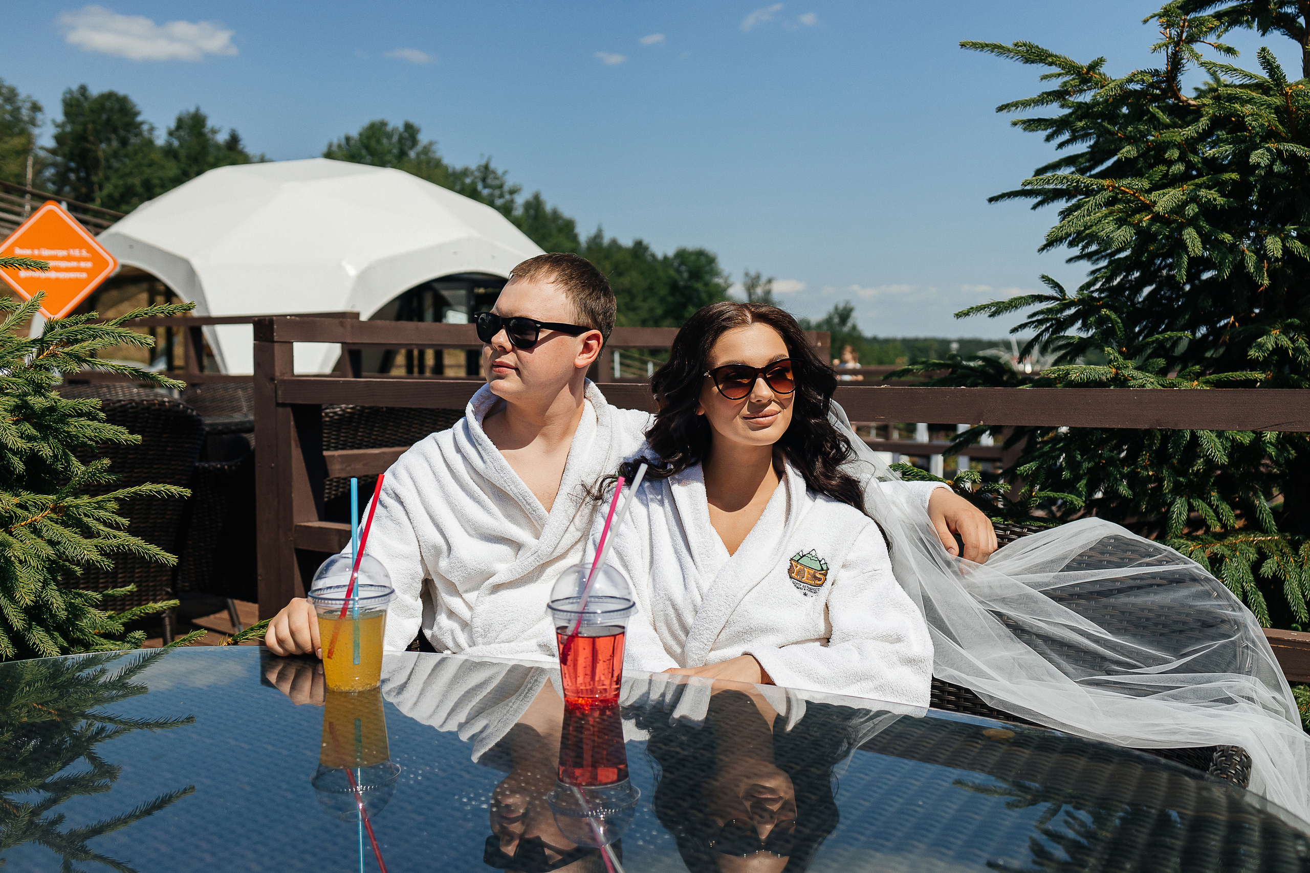Утро невесты в загородной гостинице. Олег Сверчков | Свадебный фотограф Вологда