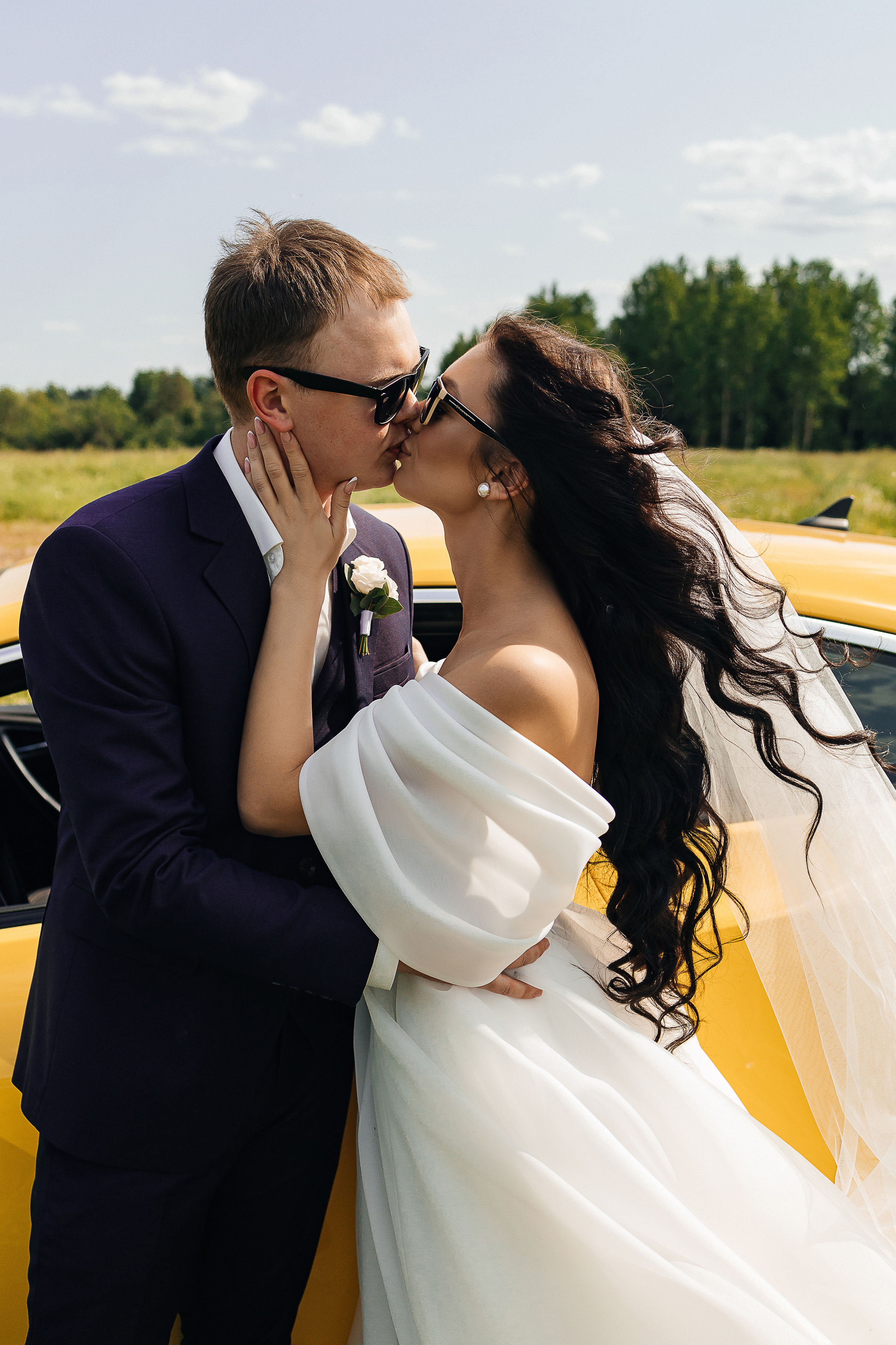 Утро невесты в загородной гостинице. Олег Сверчков | Свадебный фотограф Вологда