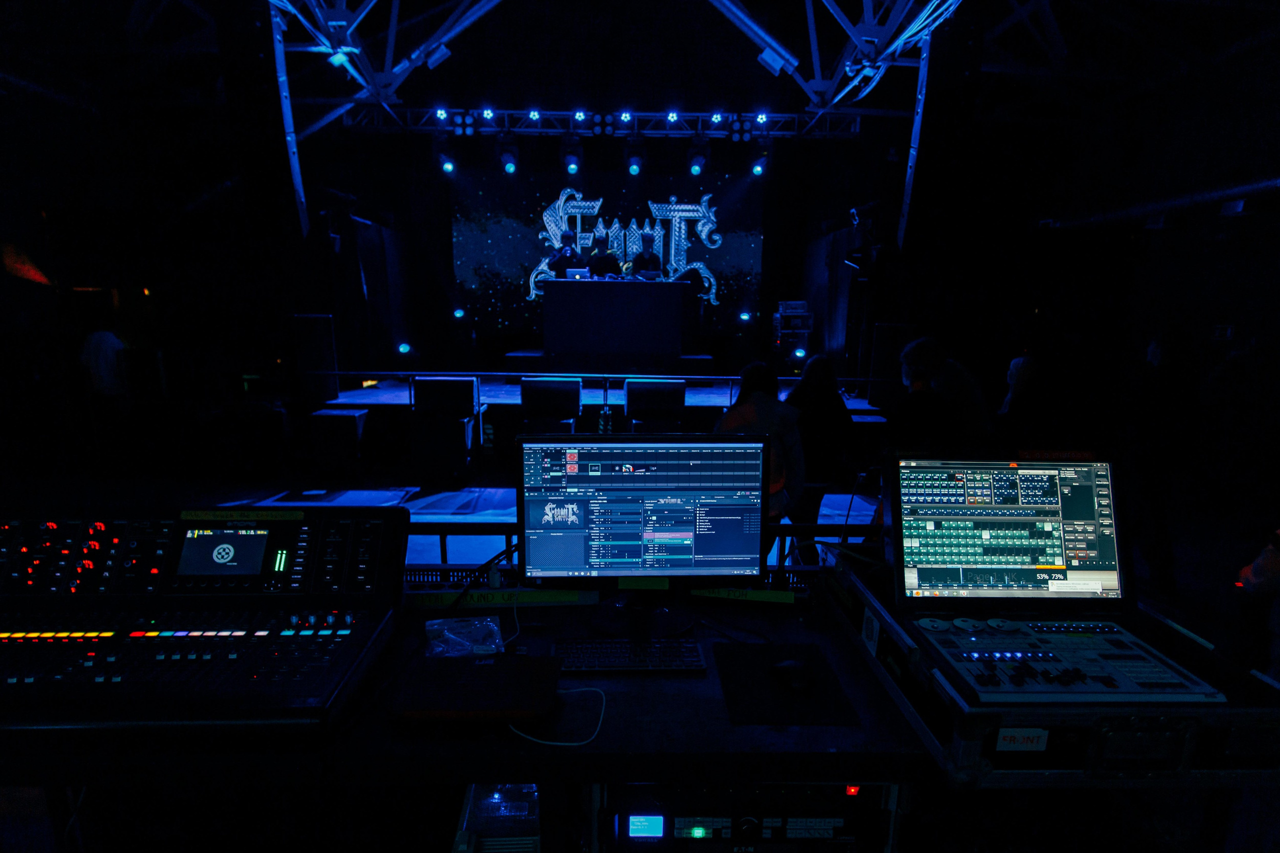 FACTORY 52. Коммерческий Фотограф Виктор Фоменых