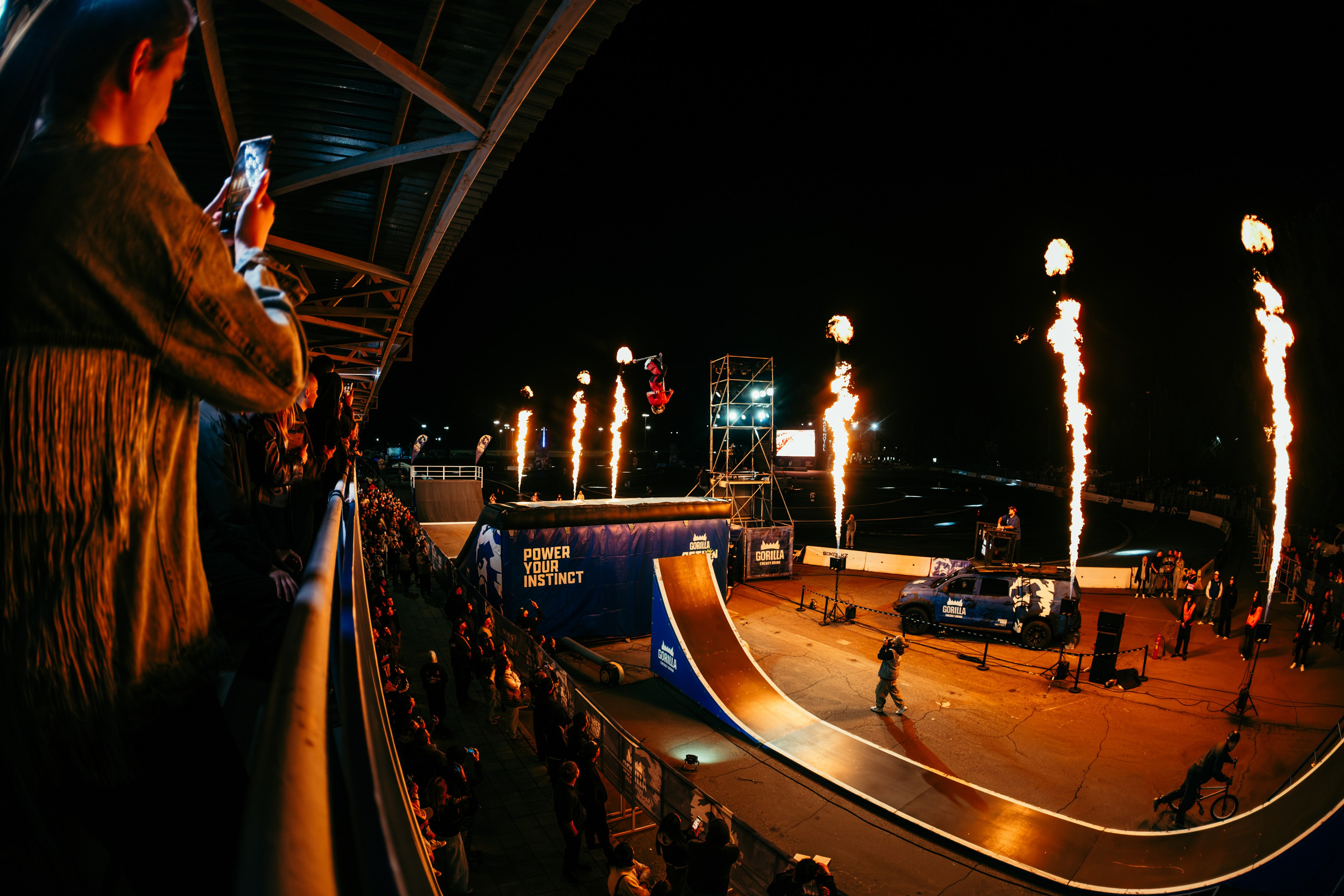 Gorilla Drift Ultimate Night. Gorillaenergymedia
