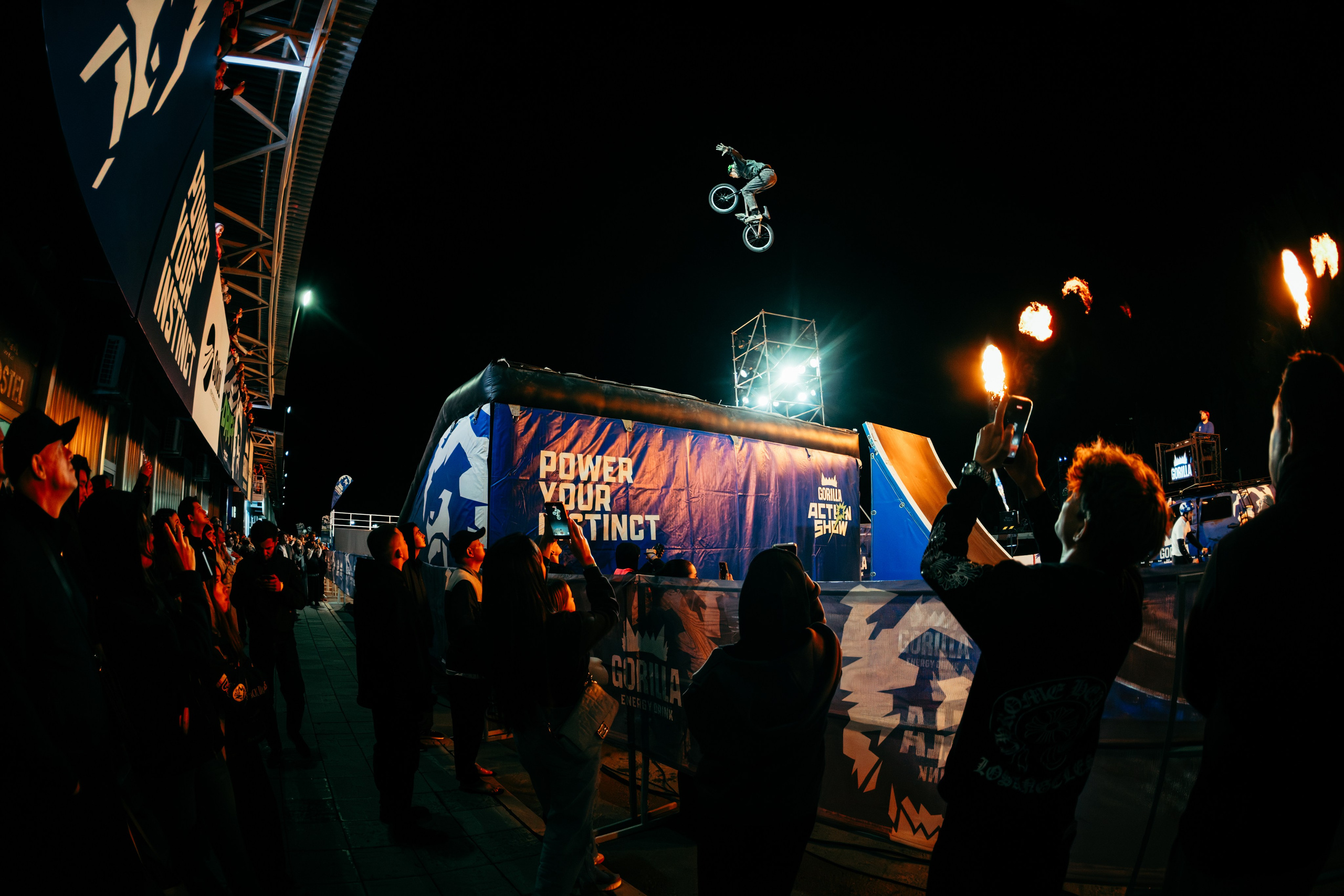 Gorilla Drift Ultimate Night. Gorillaenergymedia