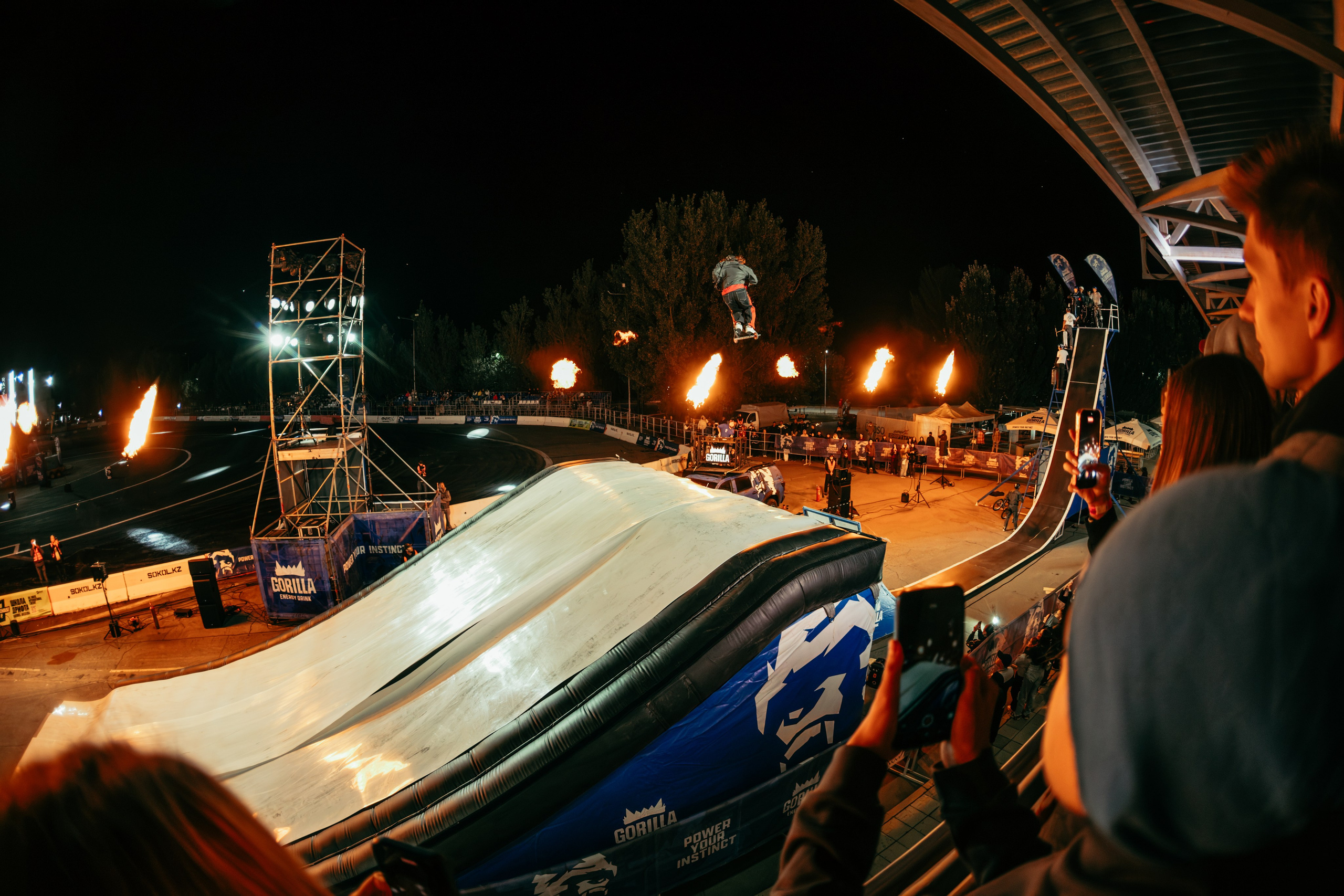 Gorilla Drift Ultimate Night. Gorillaenergymedia