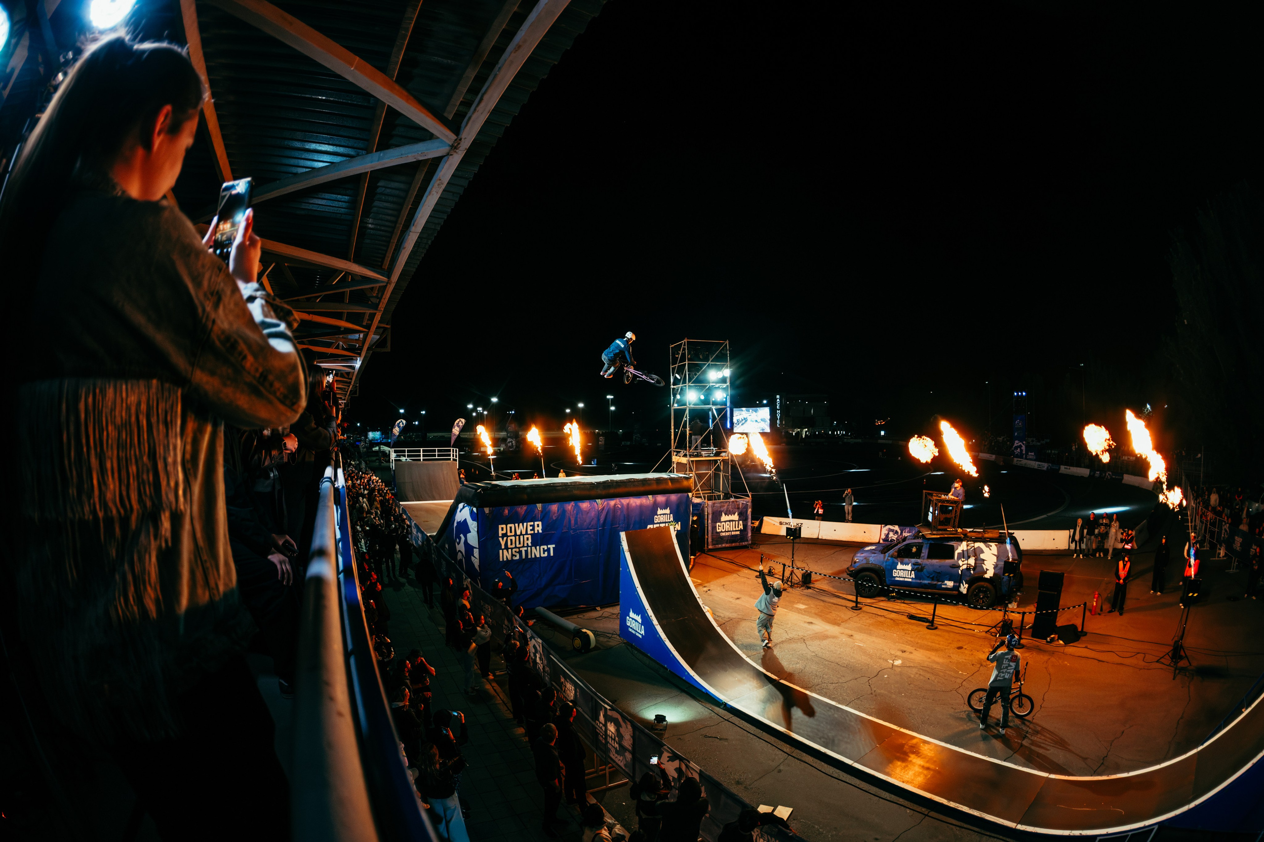 Gorilla Drift Ultimate Night. Gorillaenergymedia