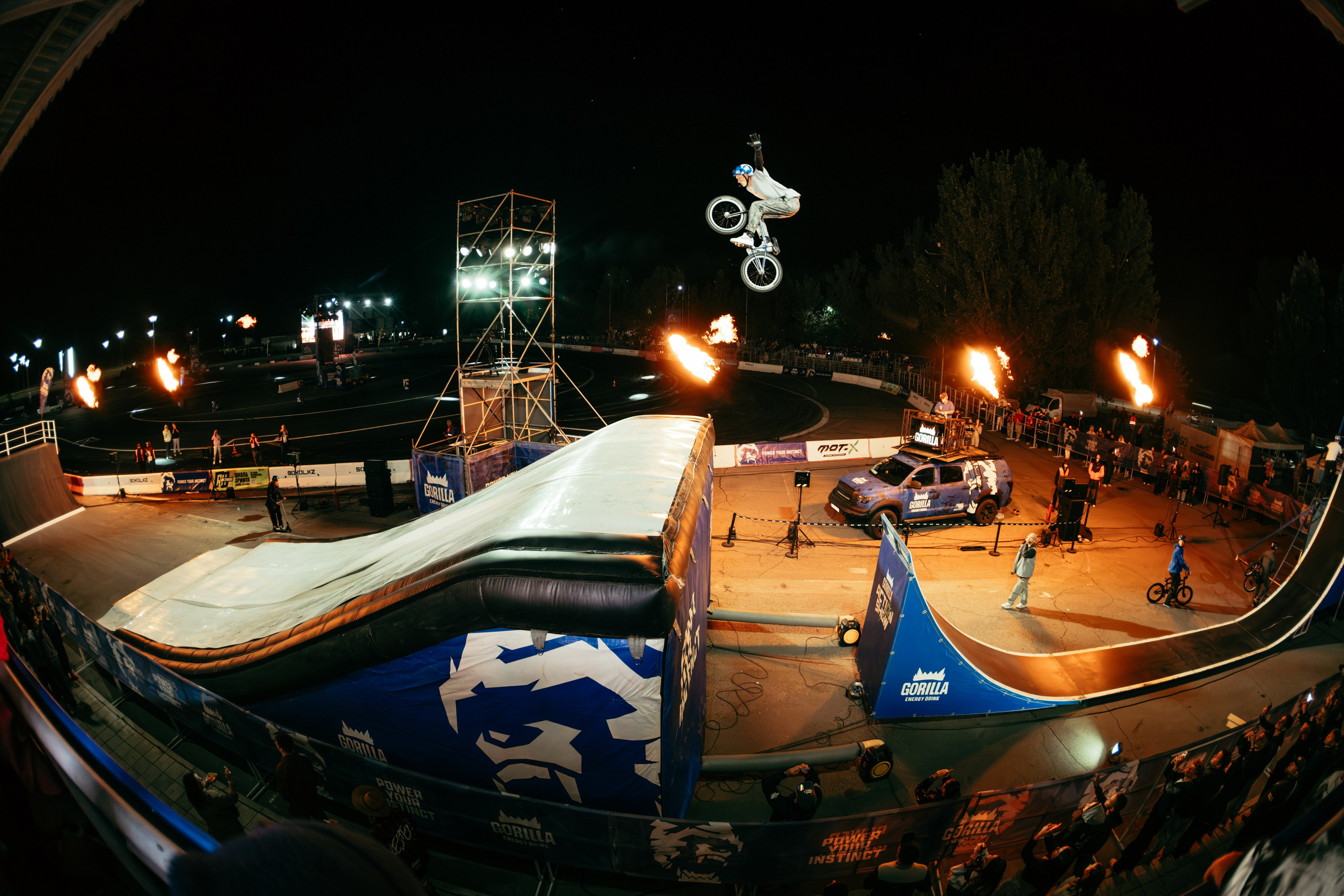Gorilla Drift Ultimate Night. Gorillaenergymedia