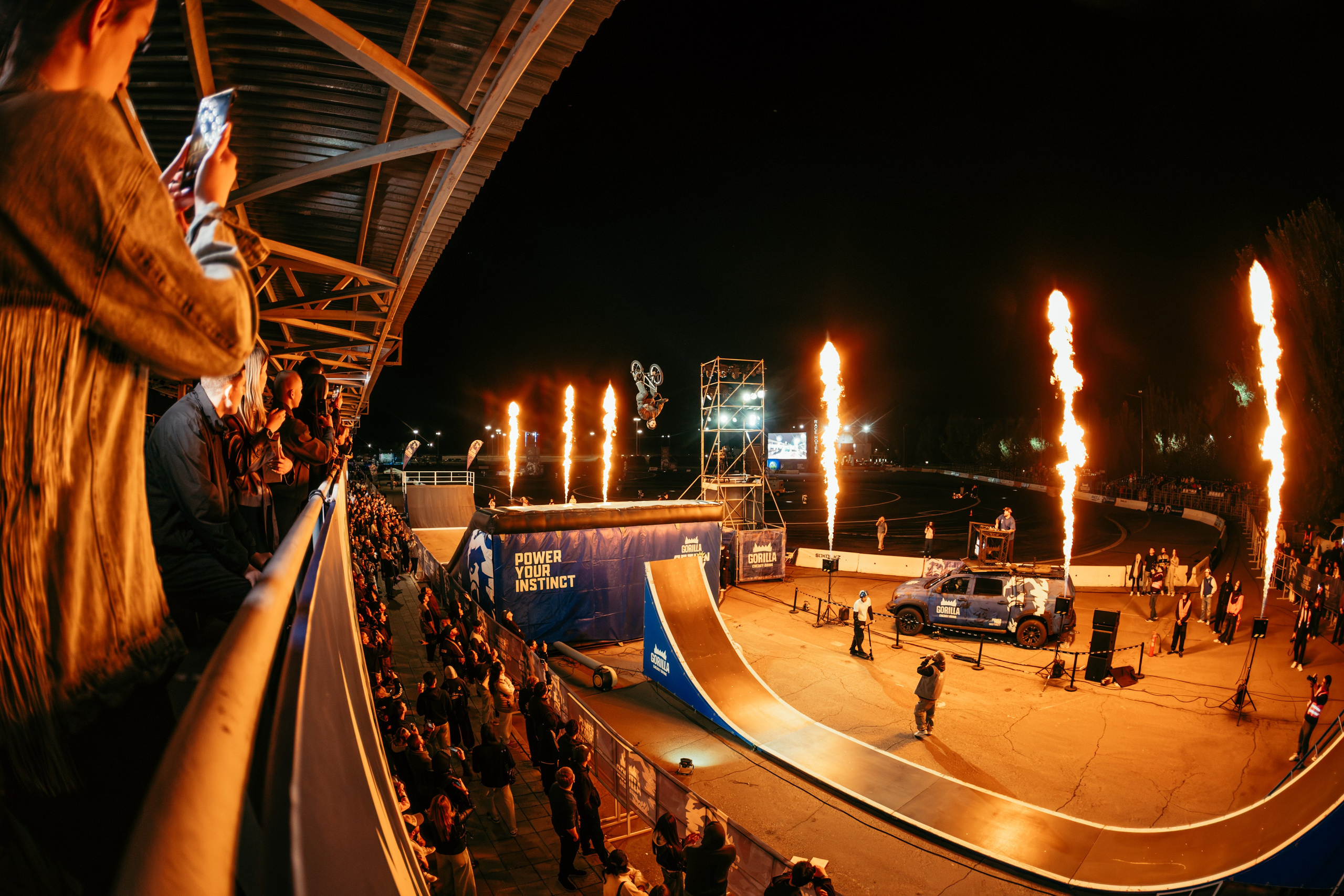 Gorilla Drift Ultimate Night. Gorillaenergymedia