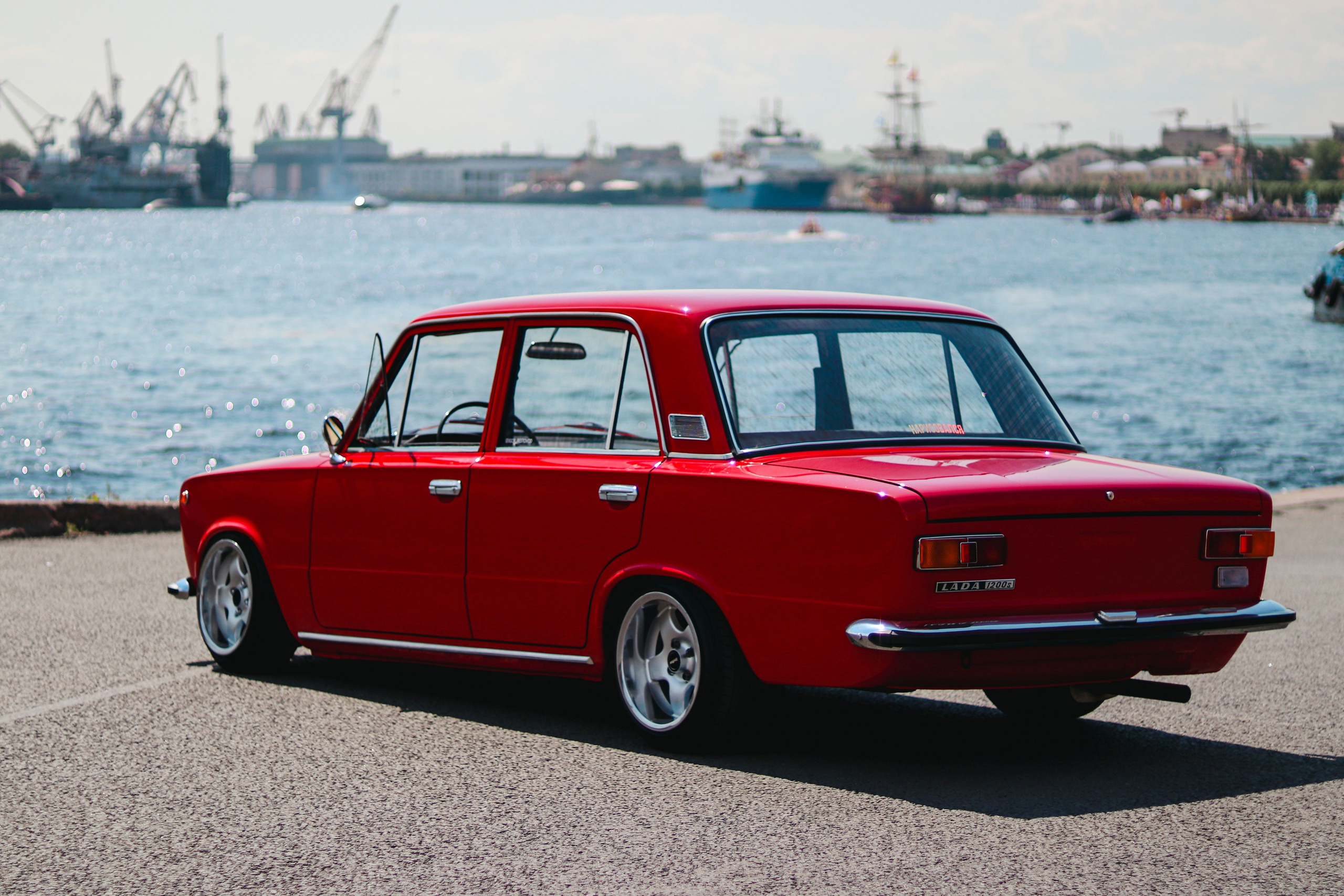 Выставка авто классики. Ивентный фотограф в Санкт-Петербурге Олег Комков