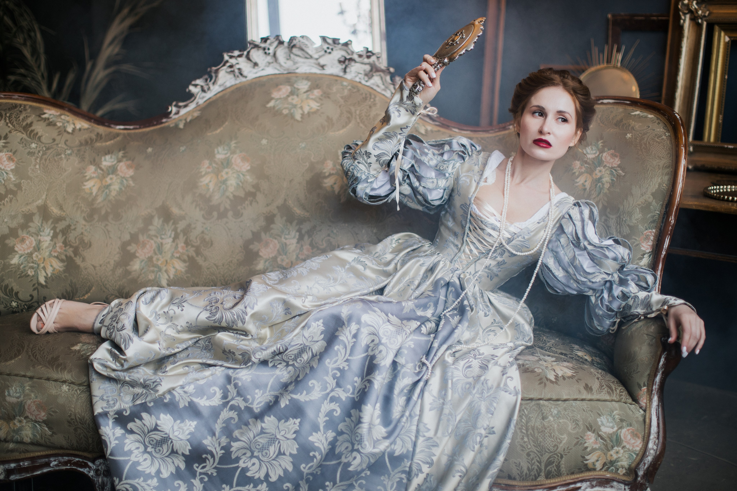 Студии & отели. Модель Москва каталожная и творческая съемка Anna Antlers