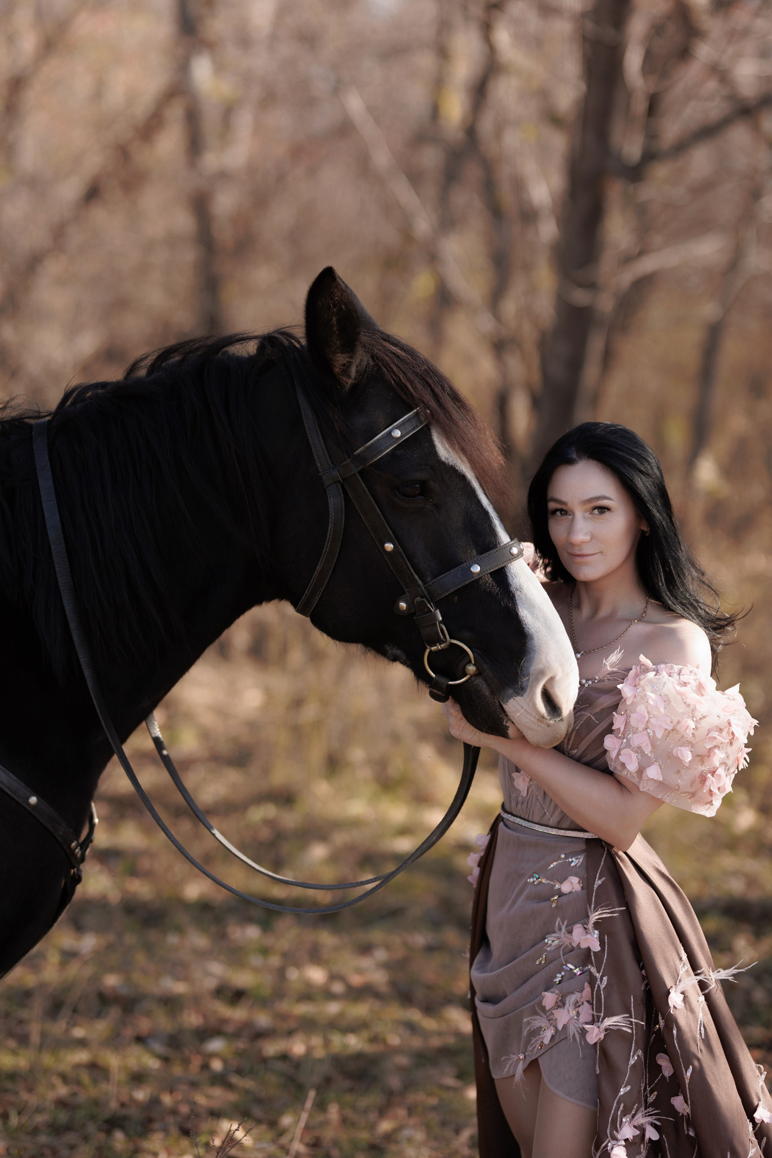 Марина с лошадьми. Фотограф женского портрета, беременности и материнства Харькова Елена