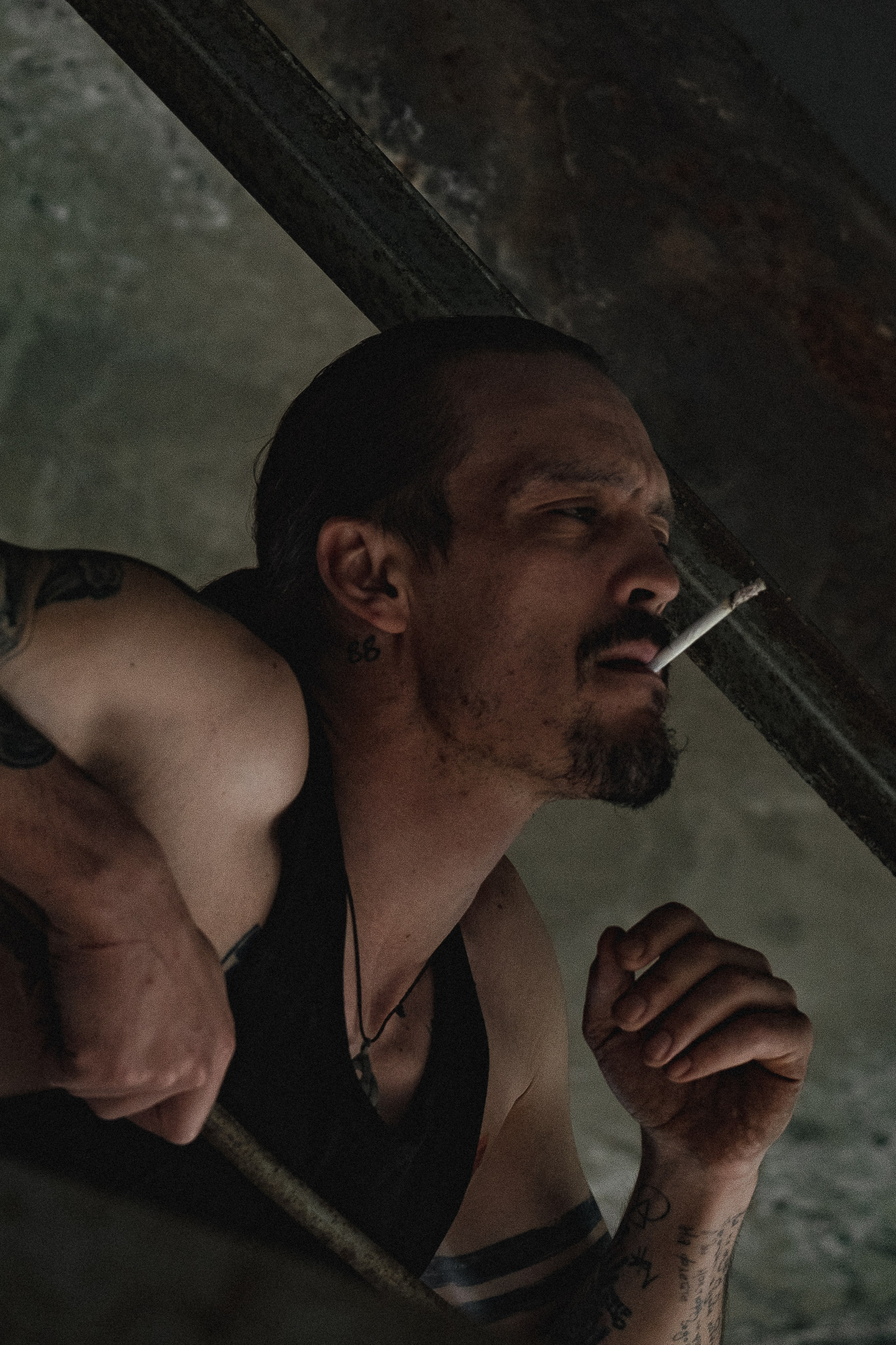 «Они шли мимо заброшенного дома». Фотограф |Герасимова София