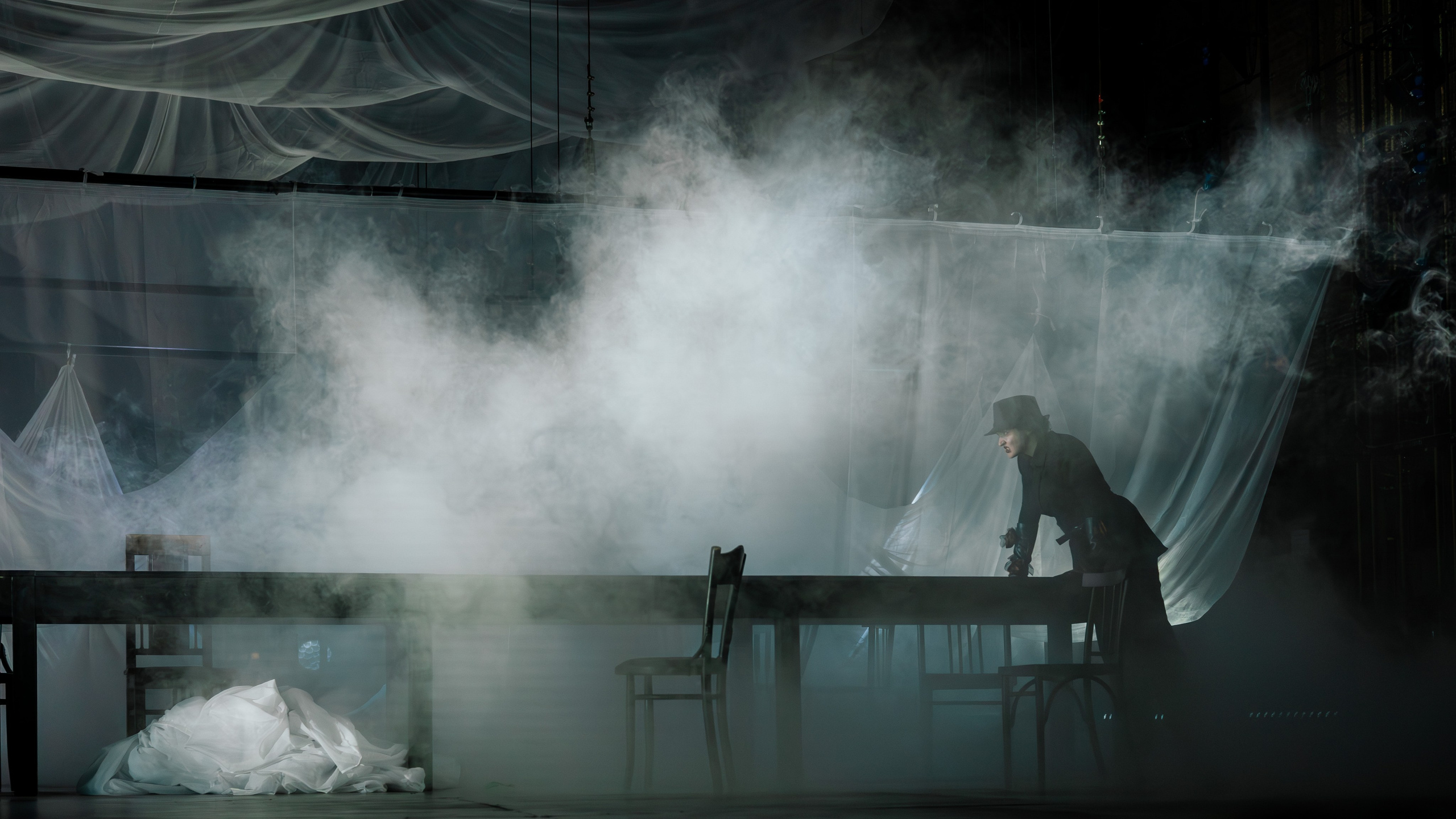 Театр Юного Зрителя «Маленькие трагедии». Фотограф Марк Файзулин