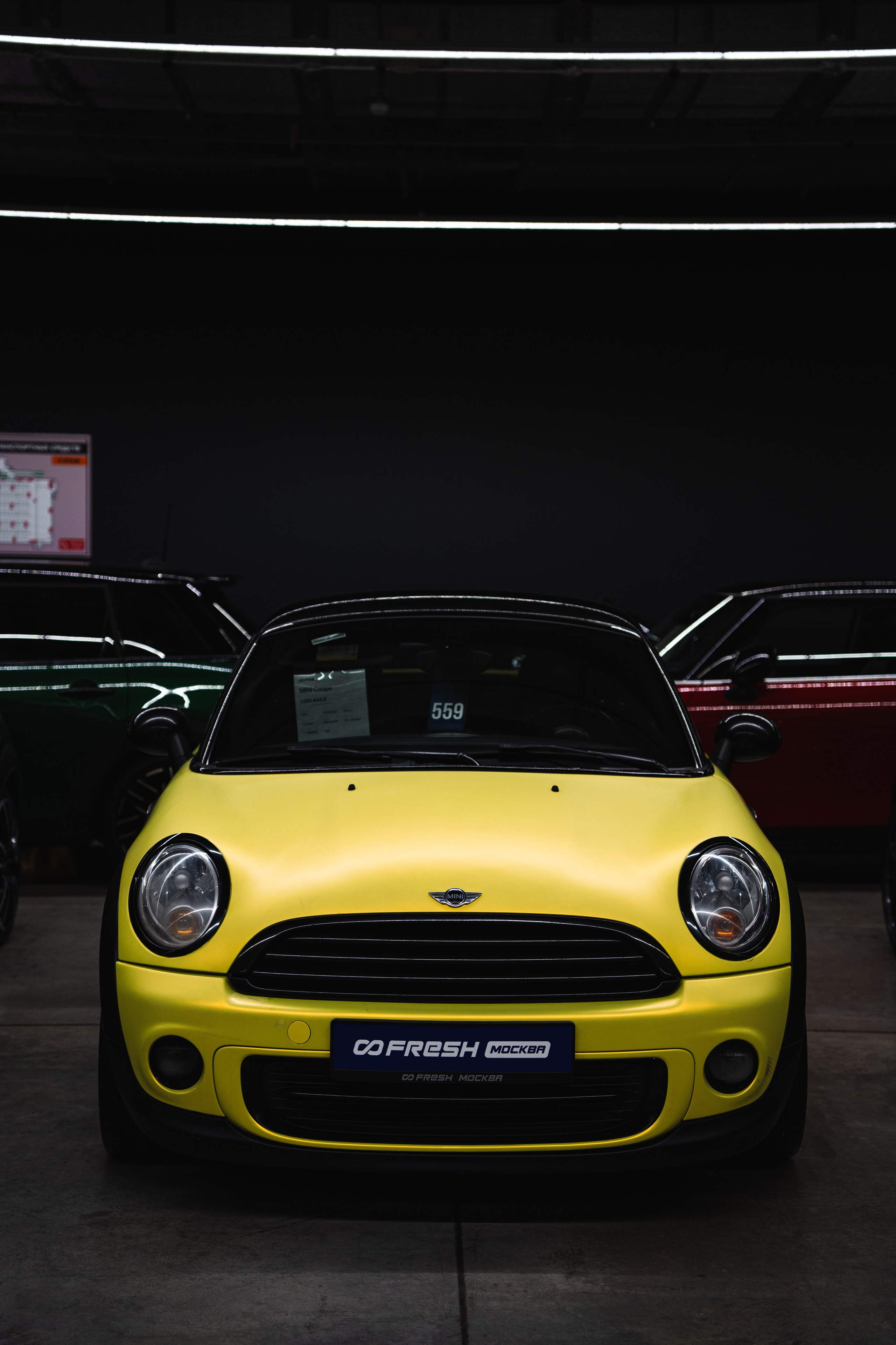 Москва, автосалон Freshauto. 42Studio