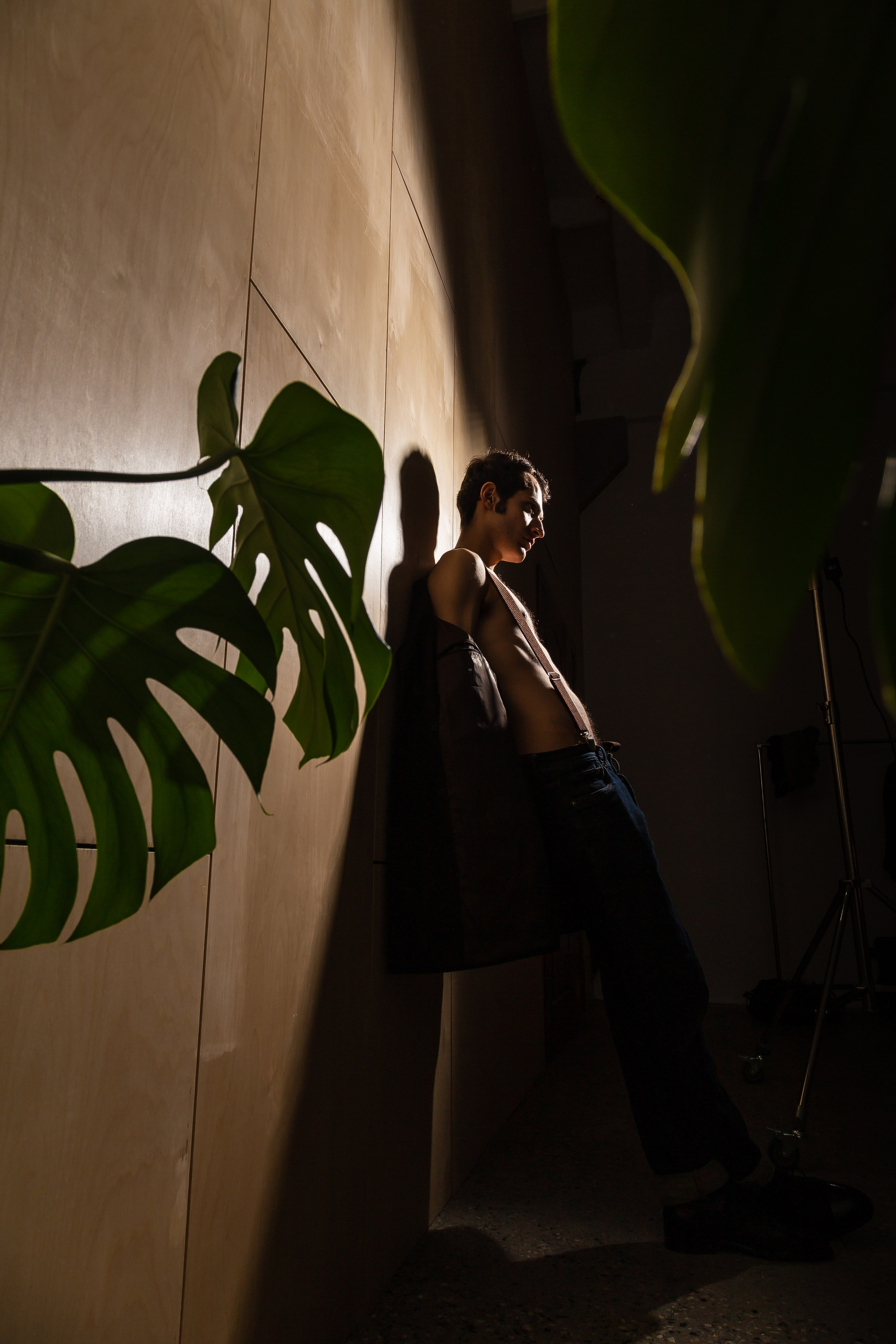 Интеллектуальный маньяк. Портретный и репортажный фотограф. Эмоциональные и откровенные портрет