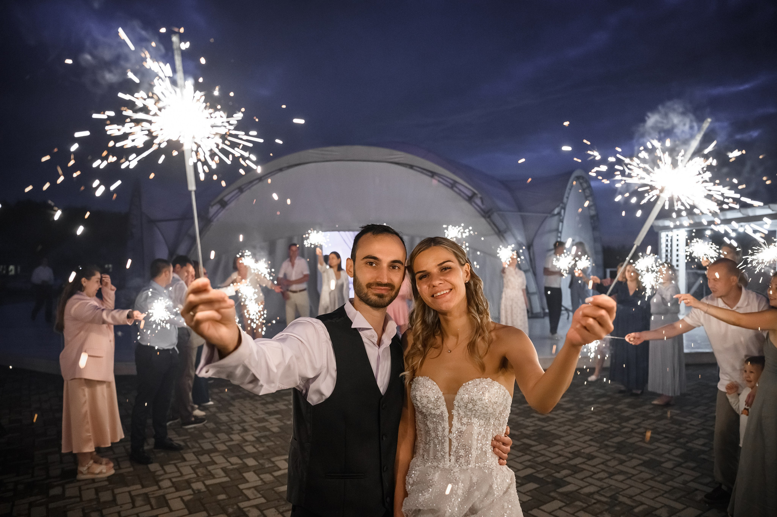 Свадьба шатер Город мастеров — Русская сказка. Свадебный фотограф Москва Юрий Кульман