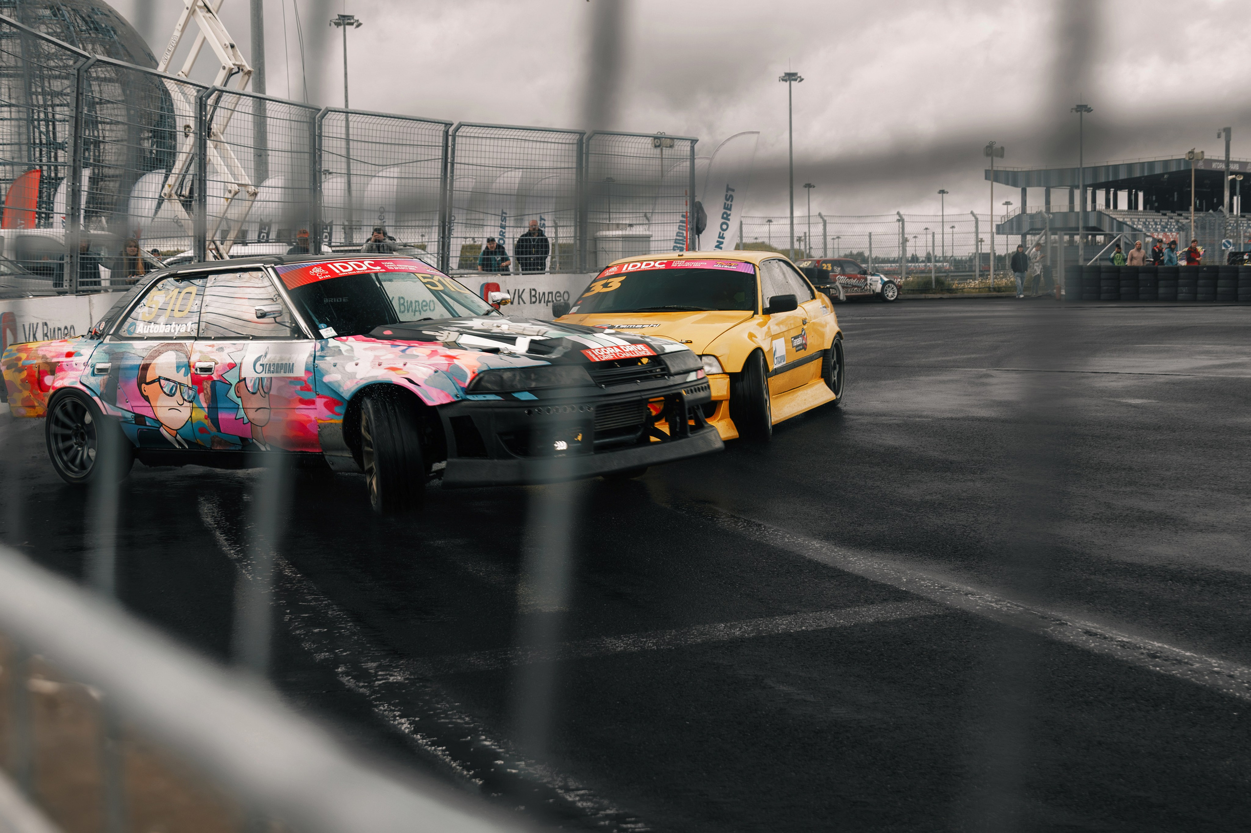 IDDC Этап 2: Бетонный Колизей и блогеры в деле