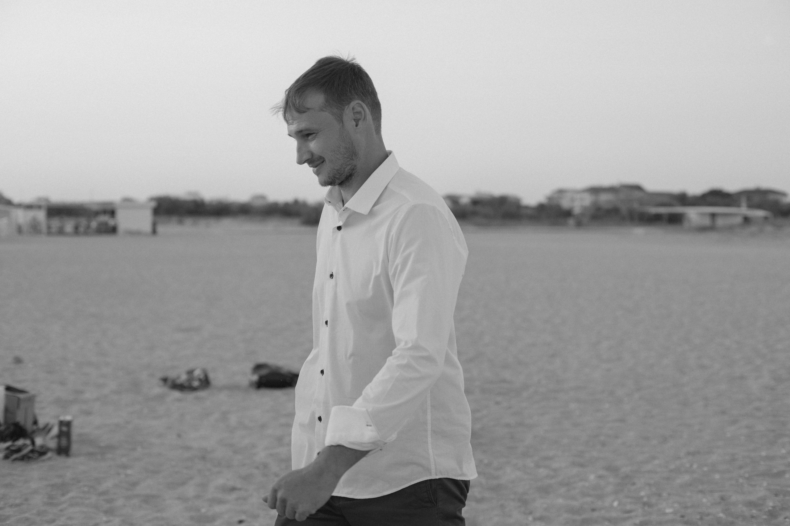 «Начало любви на побережье Поповки: история свадьбы, застывшая в кадре». Свадебный фотограф Мироманов Николай в Крыму