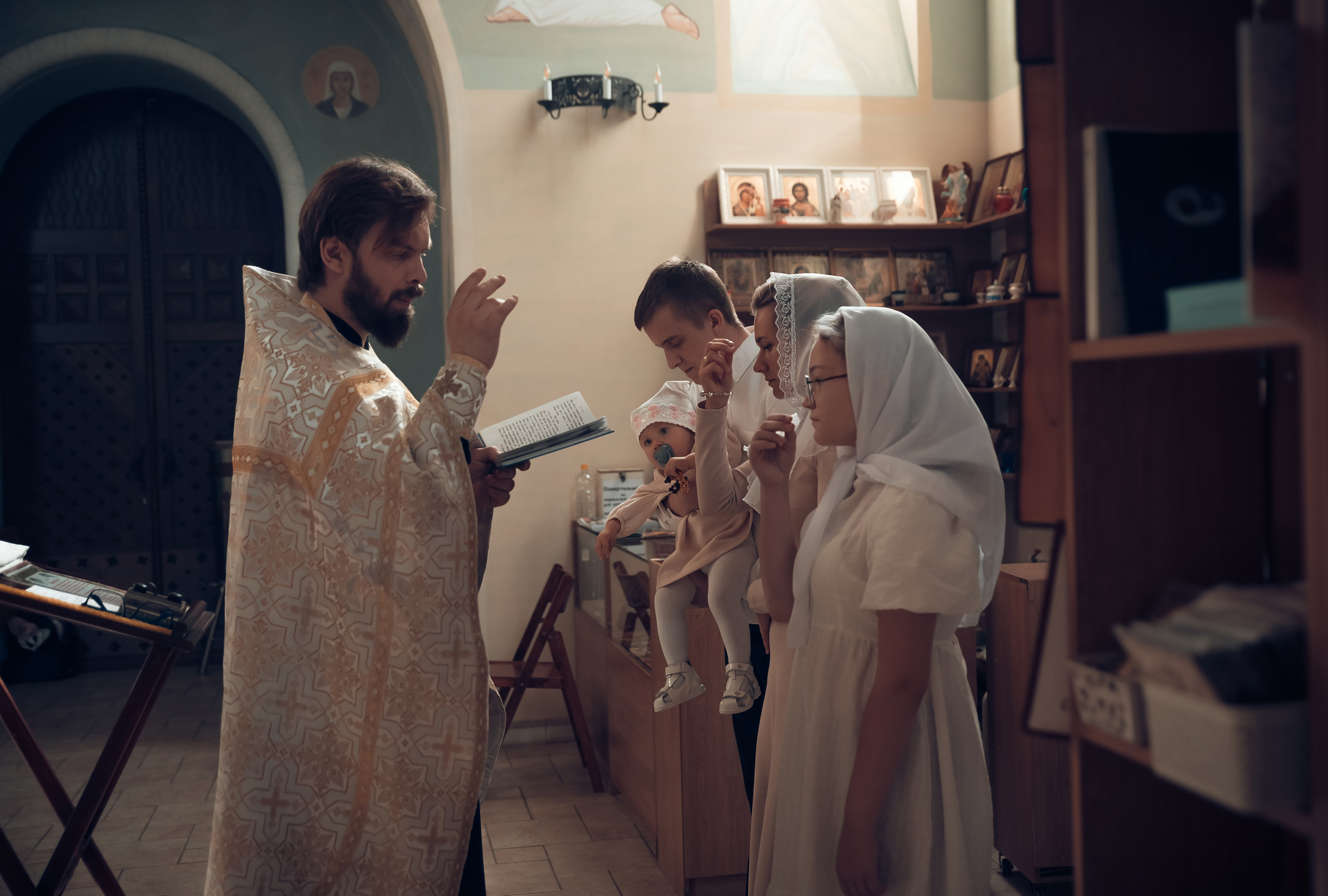 Таинство Крещения Церковь иконы Божией Матери Всецарица. Семейный фотограф Олеся Батурина Рязань