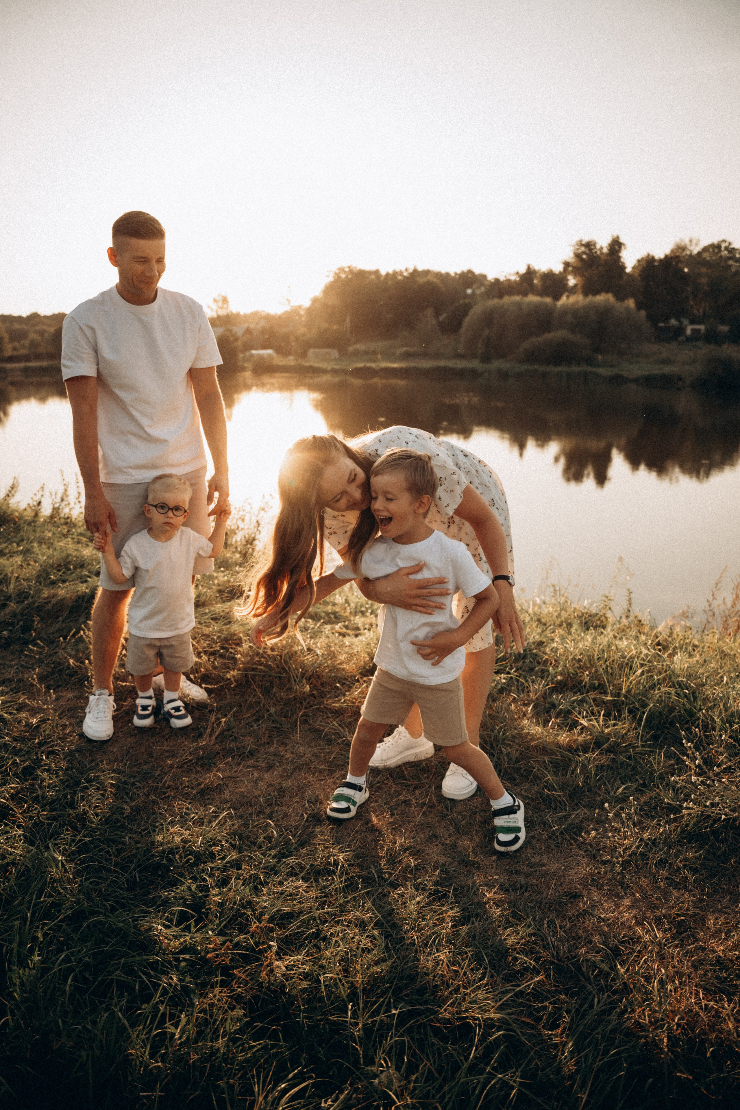 Марина, Саша, Максим и Дениска. Фотограф Мария Миллс | Минск