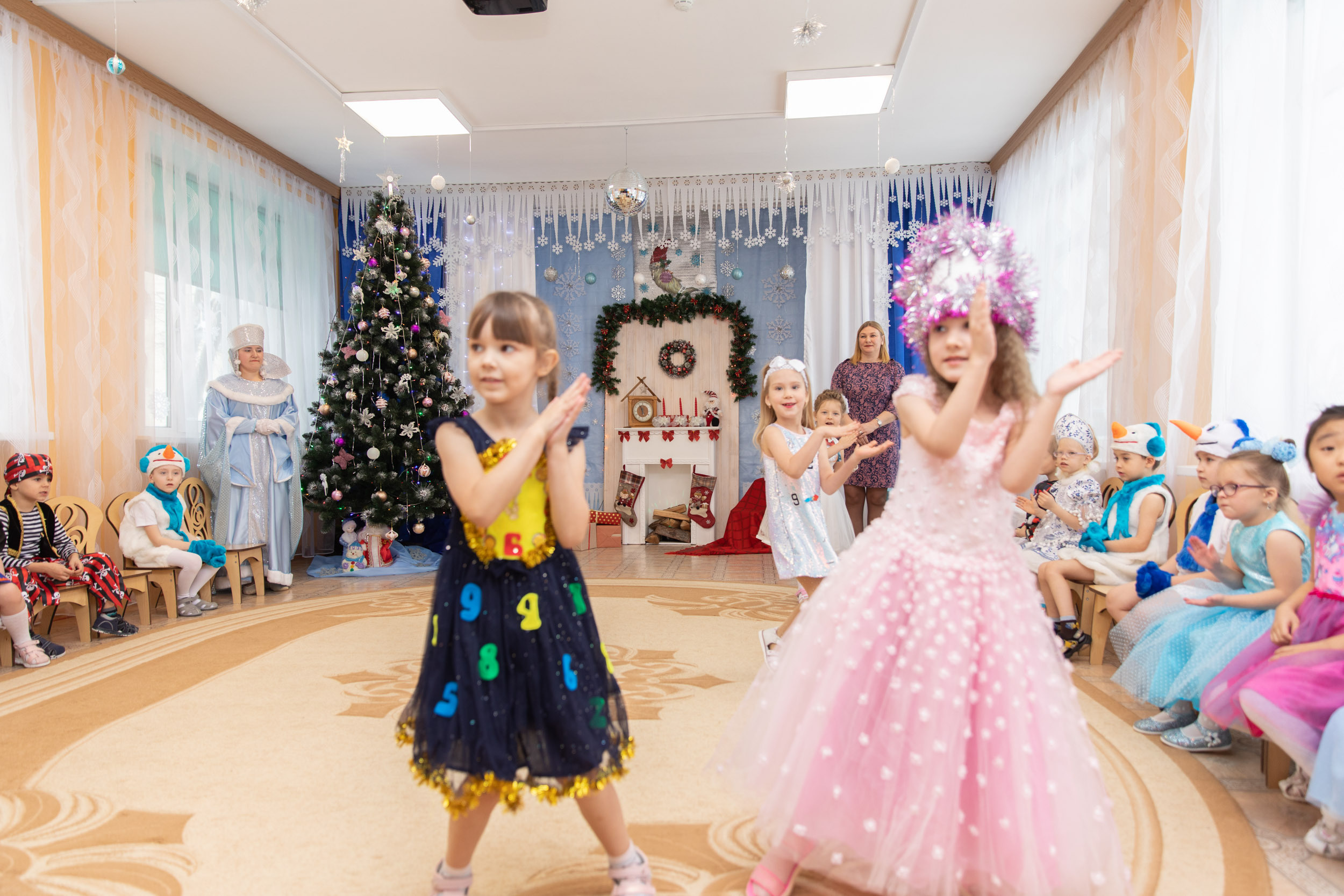 Новогодние утренники 2022. Школьный и детский фотограф в Южно-Сахалинске Анастасия Лескова