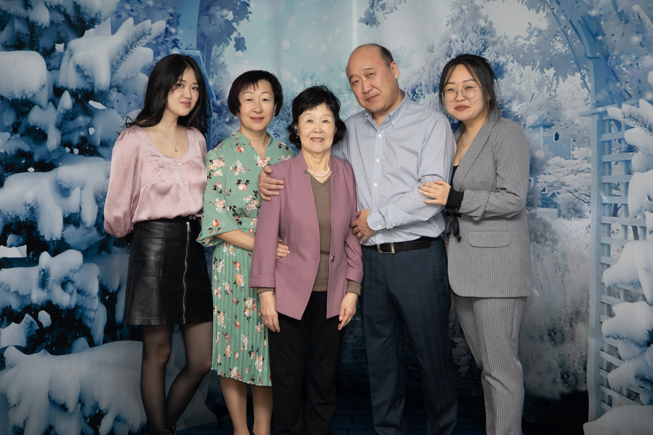 Юбилей в ресторане. Школьный и детский фотограф в Южно-Сахалинске Анастасия Лескова